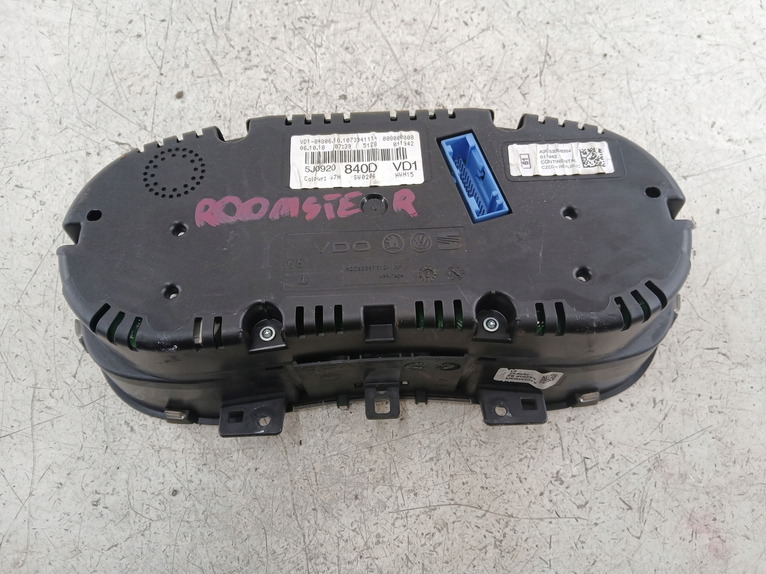 SKODA FABIA II ROOMSTER 1.6 TDI dials dials 5J0920840D
