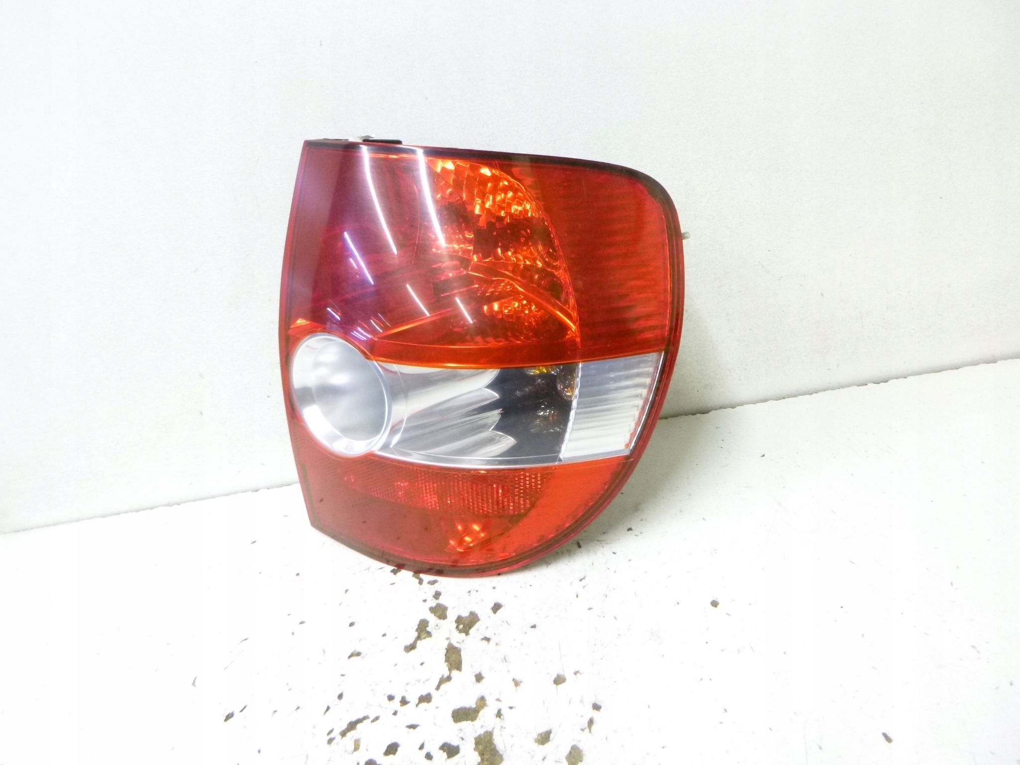 light rear right VW Volkswagen Fox 3d 2010r.