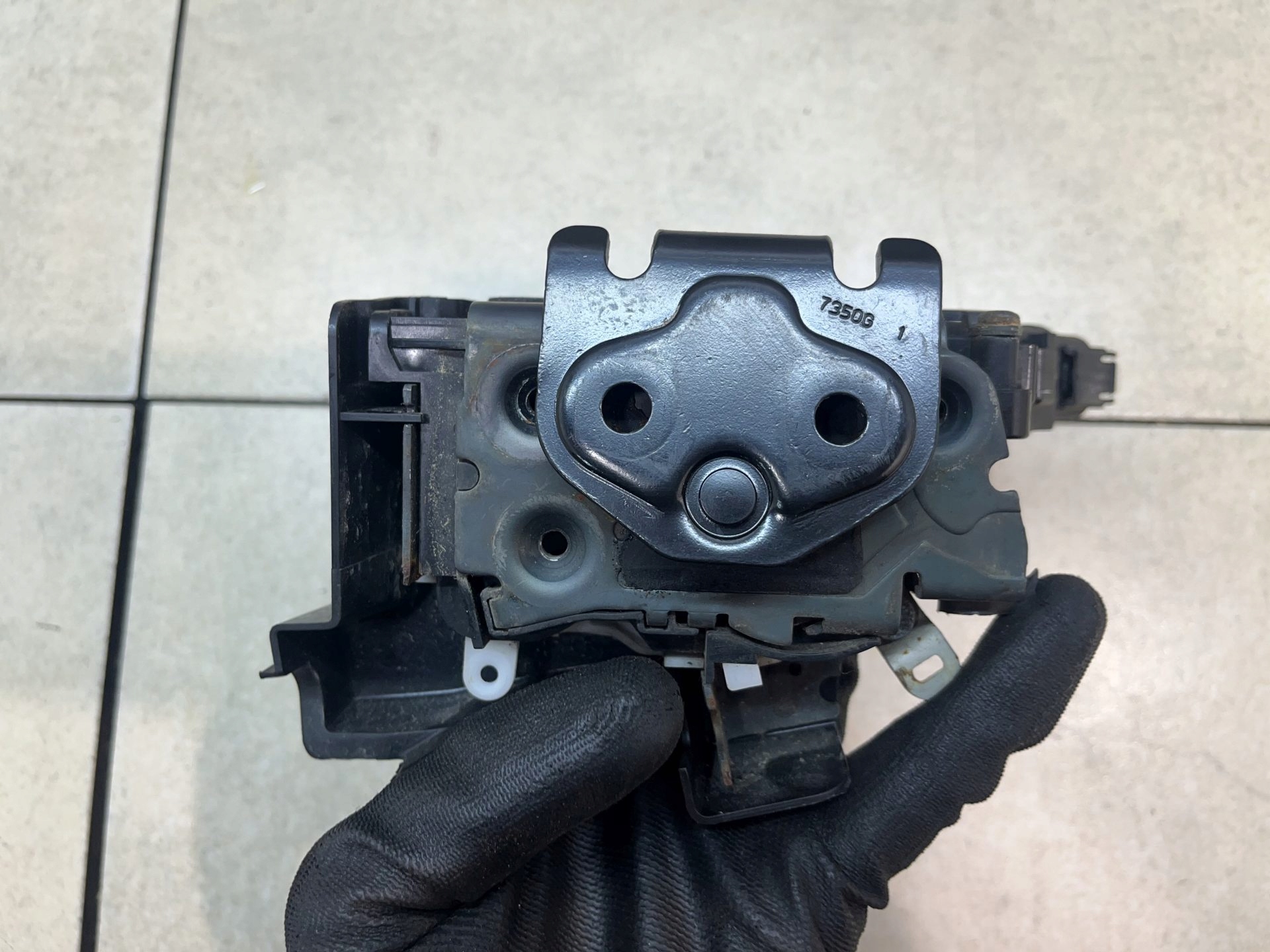lock door left rear part 6 PIN FORD FOCUS MK2 2.0 D 4M5AA26413BB