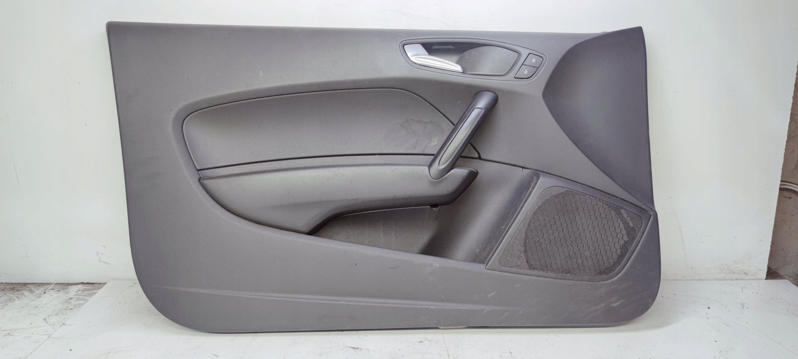 side door left front AUDI A1 3-door 8X1867105A *3*