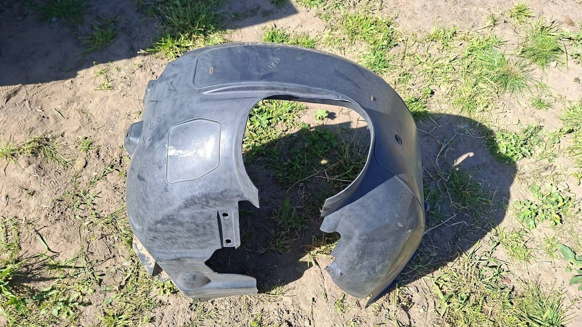 mudguard front front side right Ford C-MAX II AM5116114BF