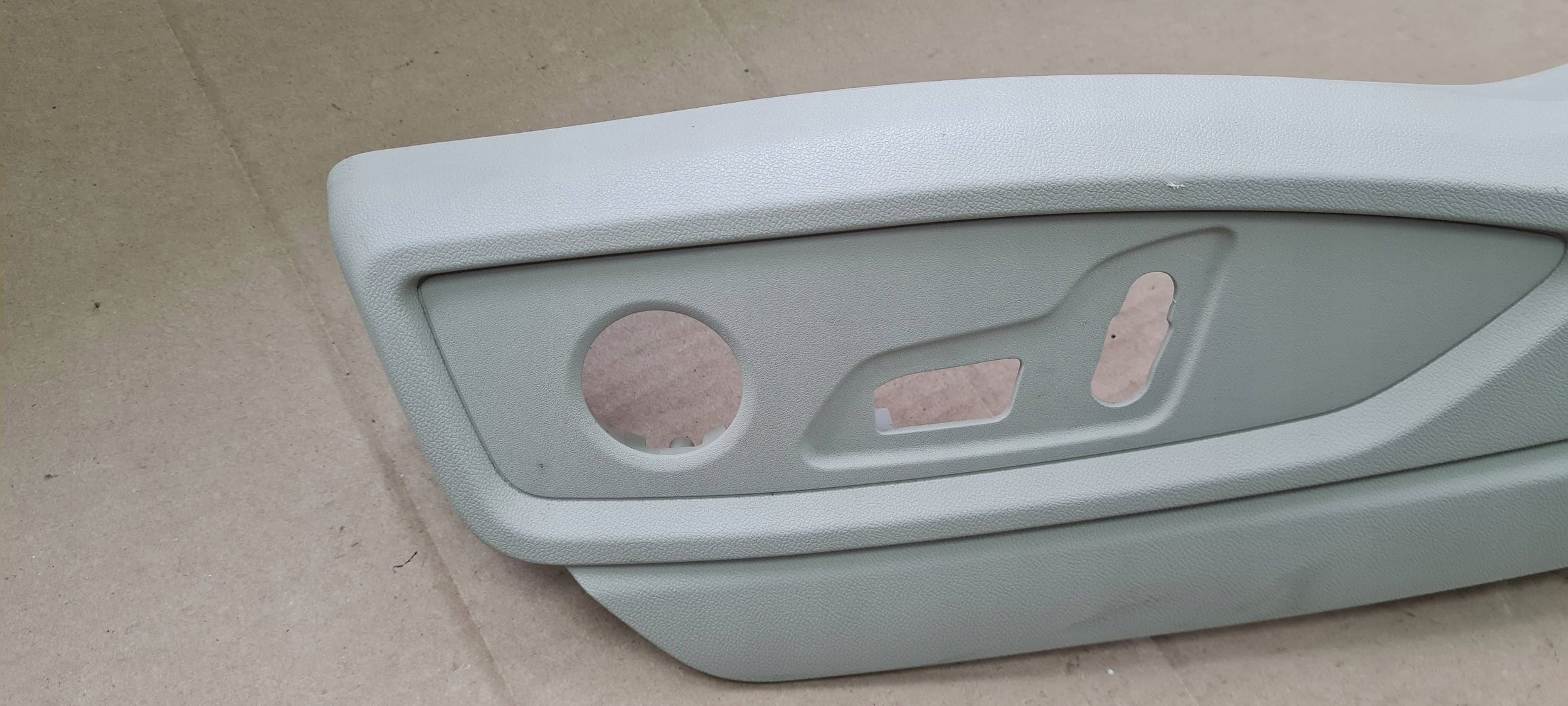 Q5 80A cover seat left front ATLASBEIGE 80A881325