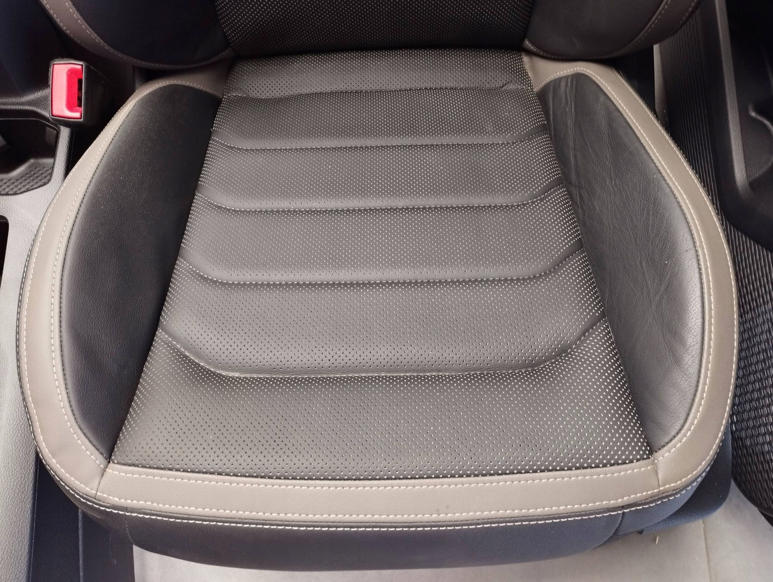 VW Amarok II Sitze AIRBAGI Sitze Seiten Sitz