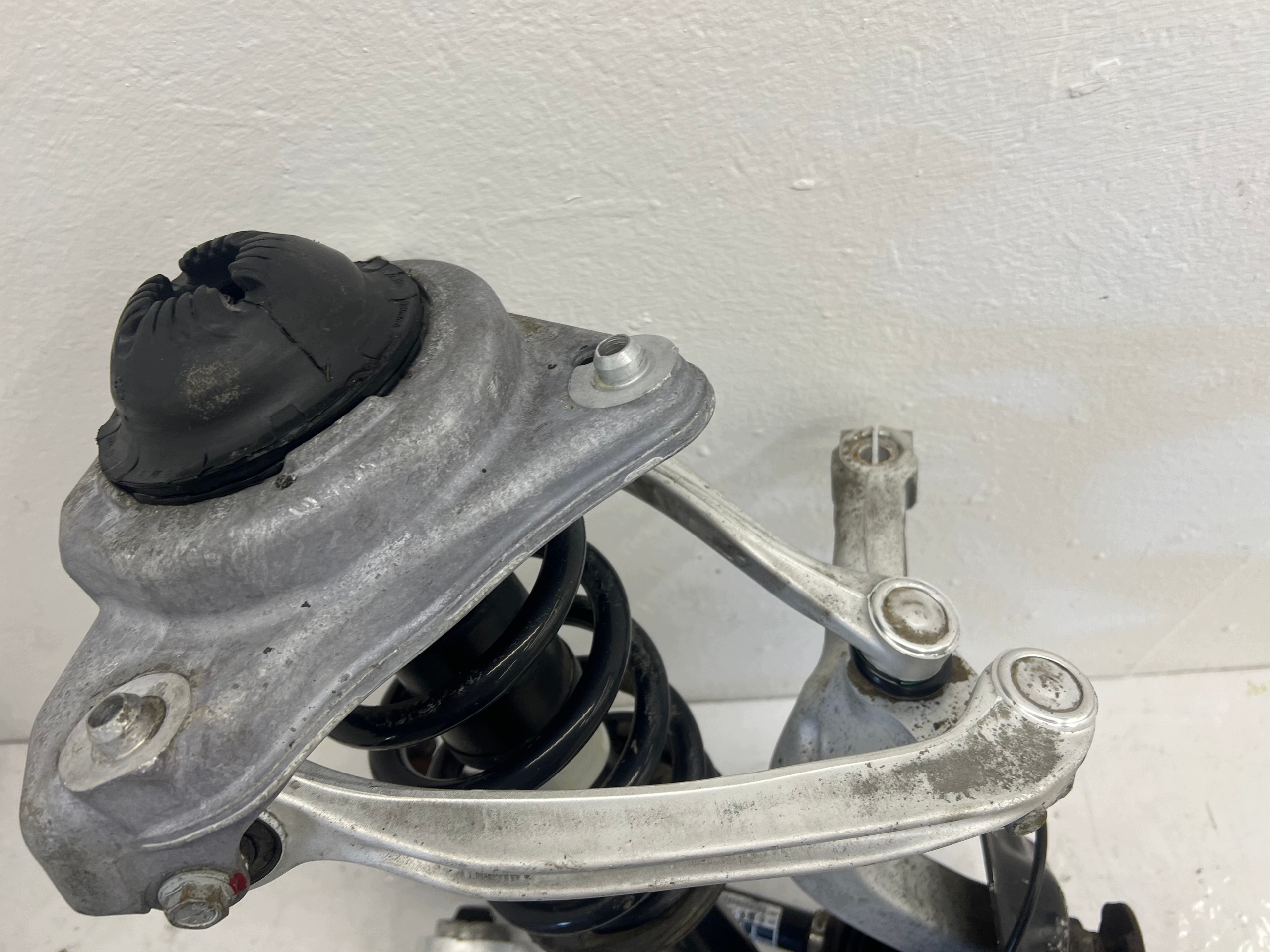 AUDI A6 C6 LIFT swing front front left MCPERSON semi-axis 4F0257