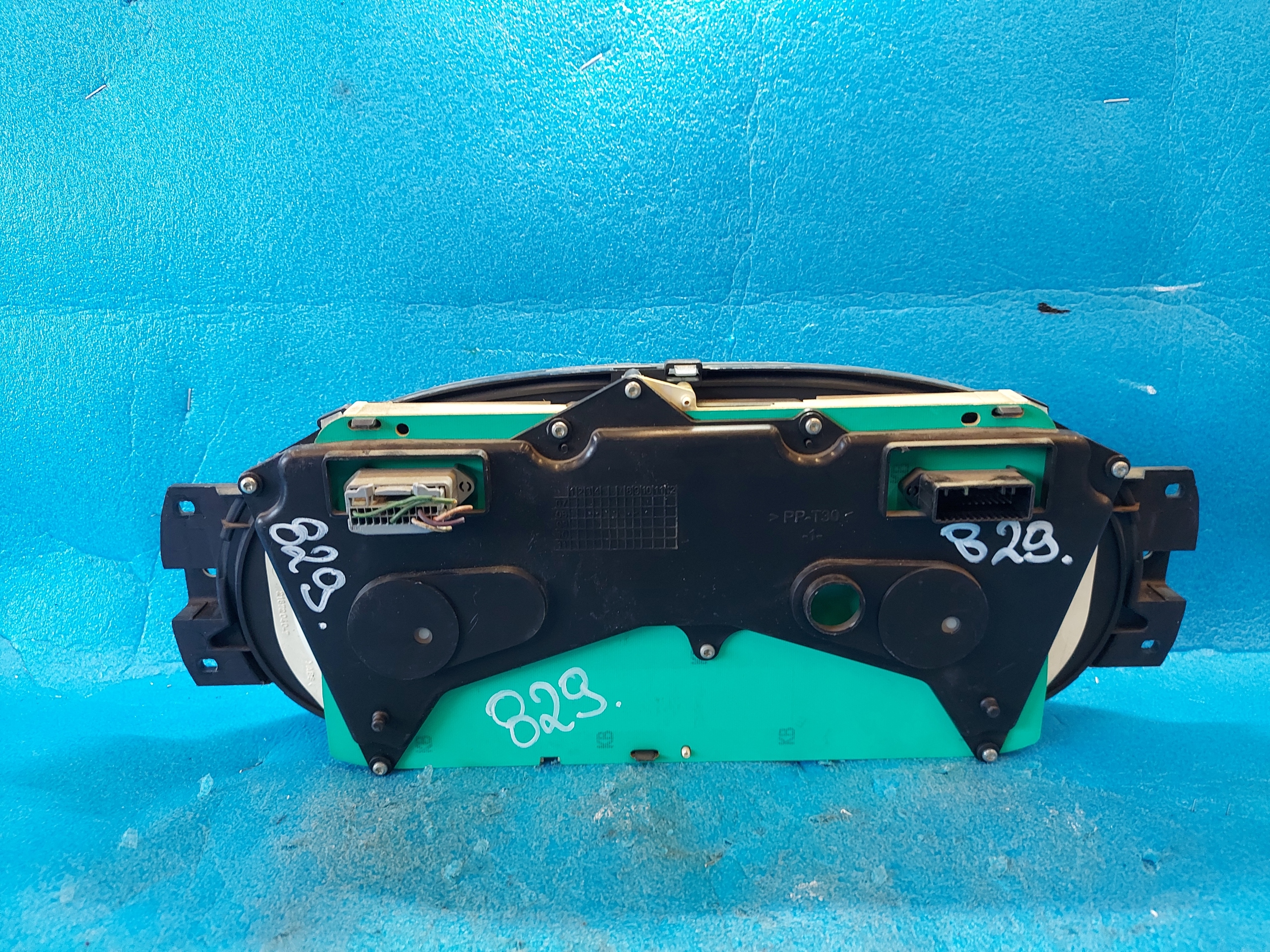 dials clock DACIA SANDERO 820078321G