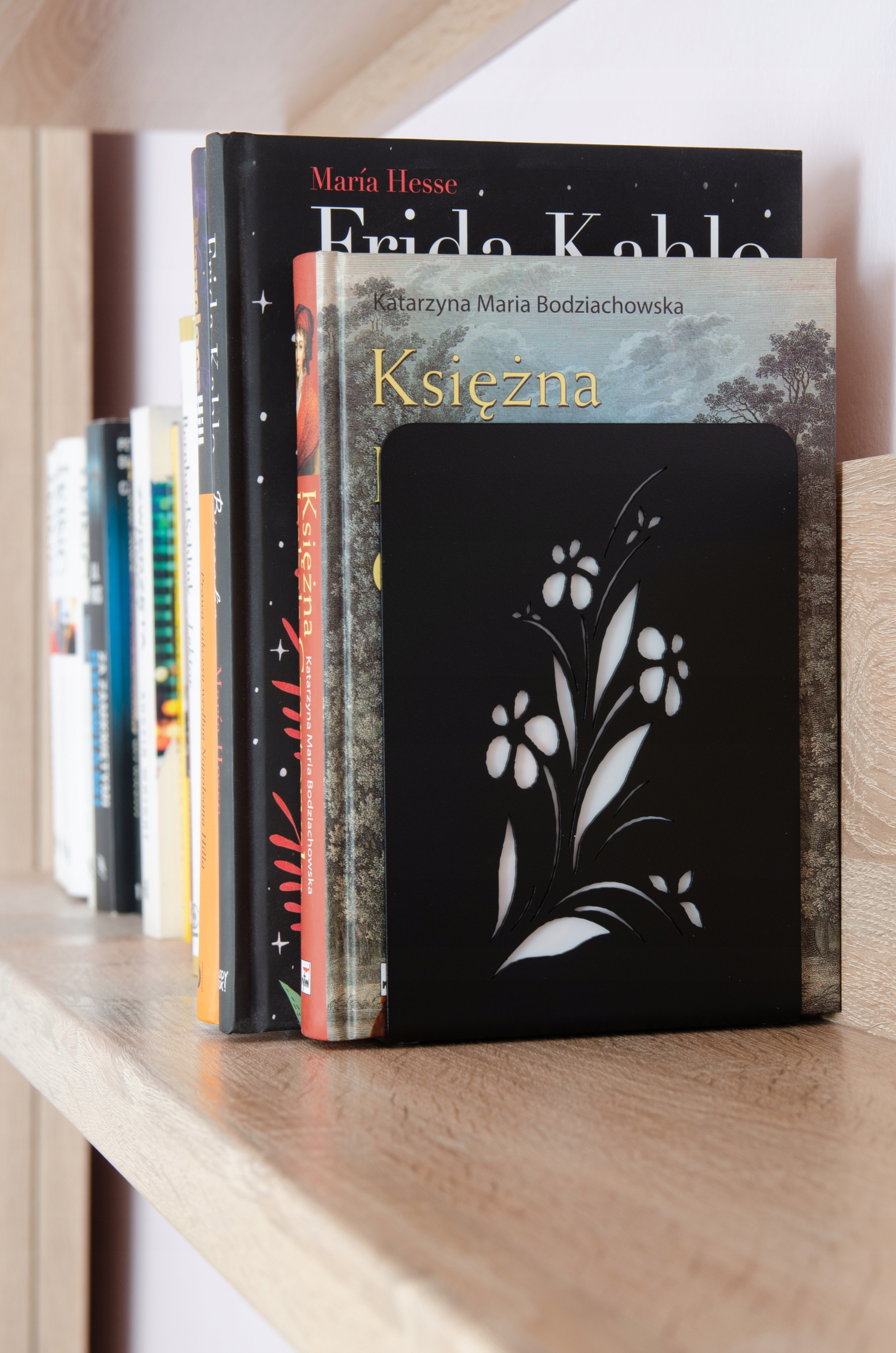 Podpórka do książek KWIATY Marka inna