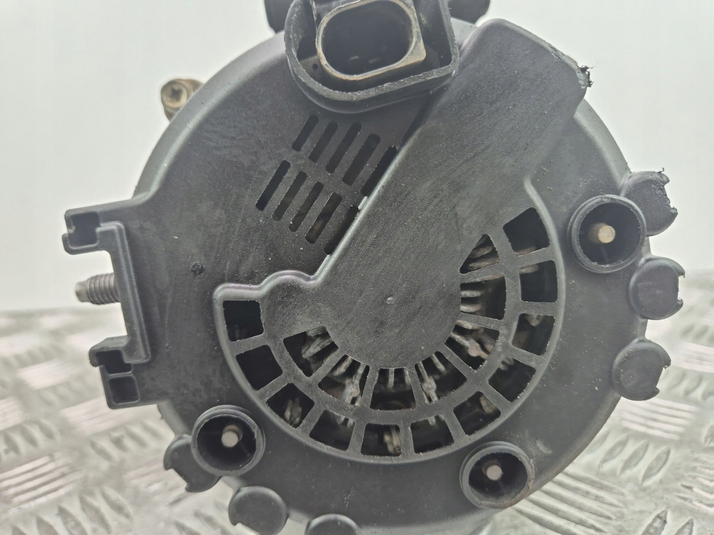 Mercedes 2.2 CDI SPRINTER W907 Alternator A0009068404 OM651958