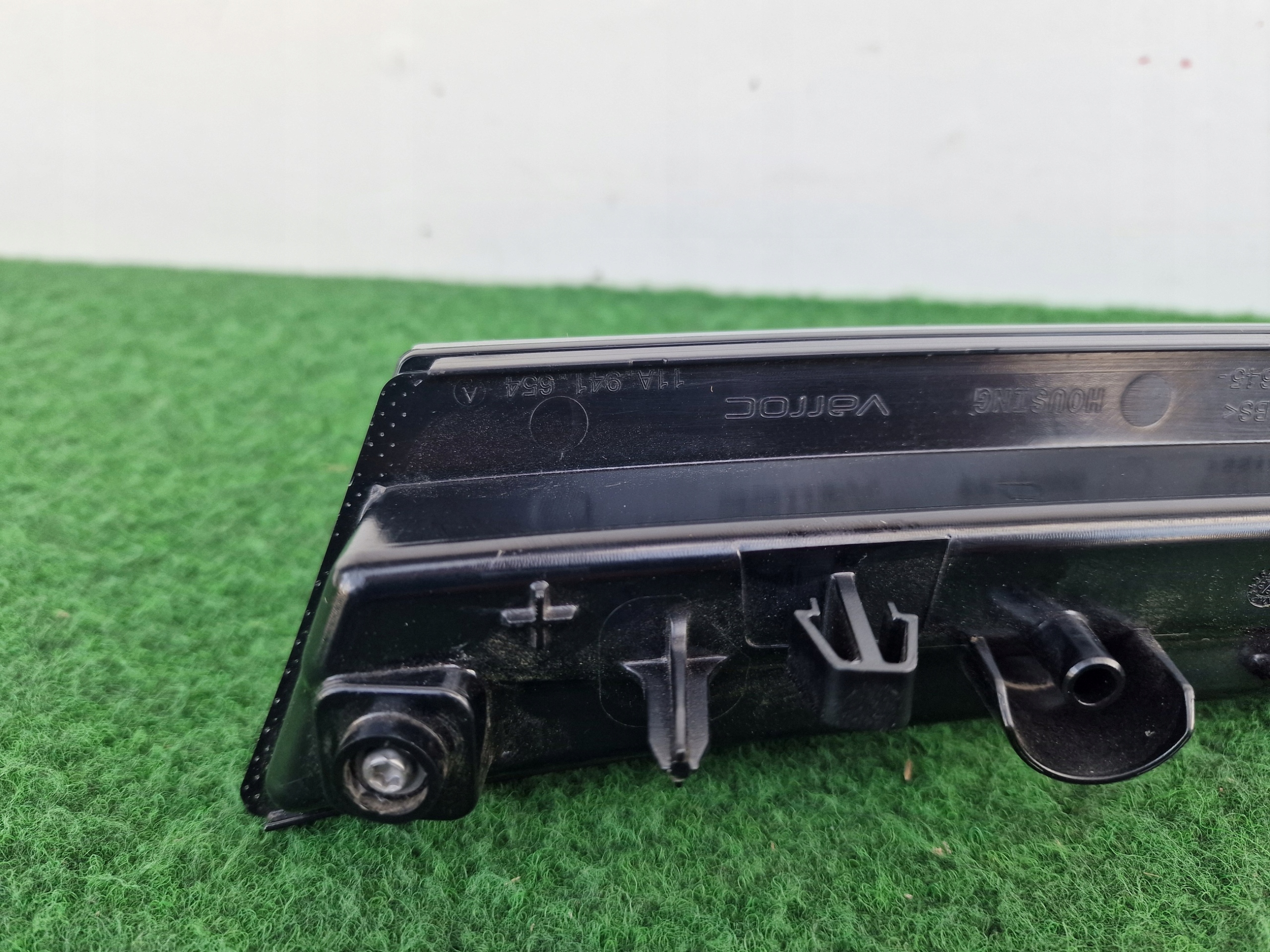 VW ID.4 ID.5 right light of a bumper front LED light DRL KA22/UL566