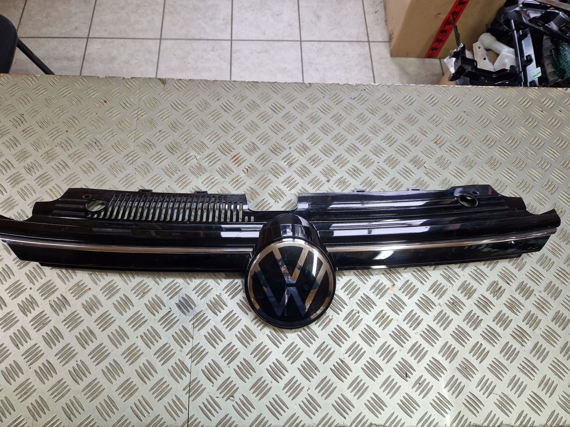 Grill RADAR VW GOLF VIII 8 2019R-> 5WA907561