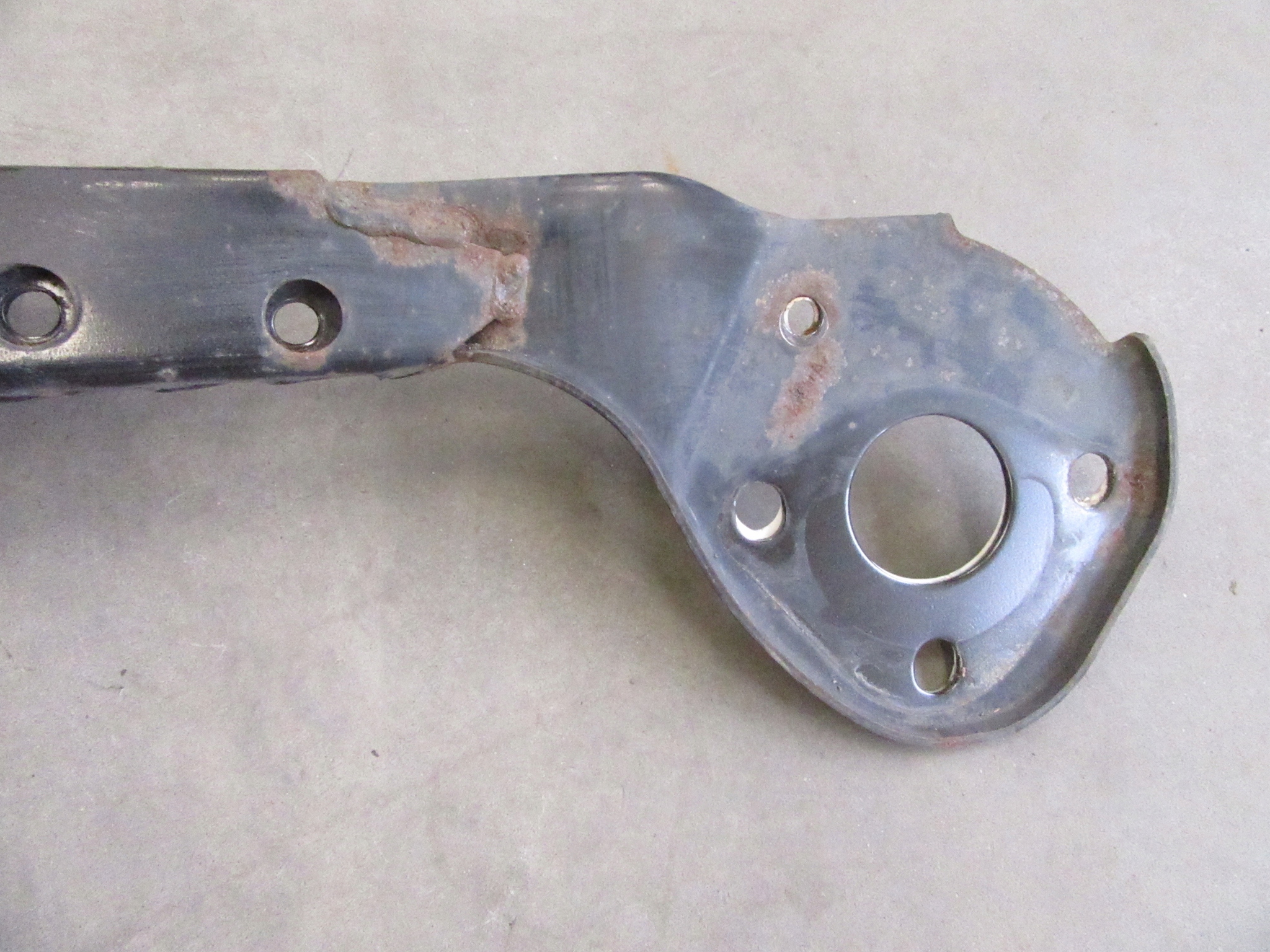 bumper support rear part pillar ucha holowniczego BMW E53 X5