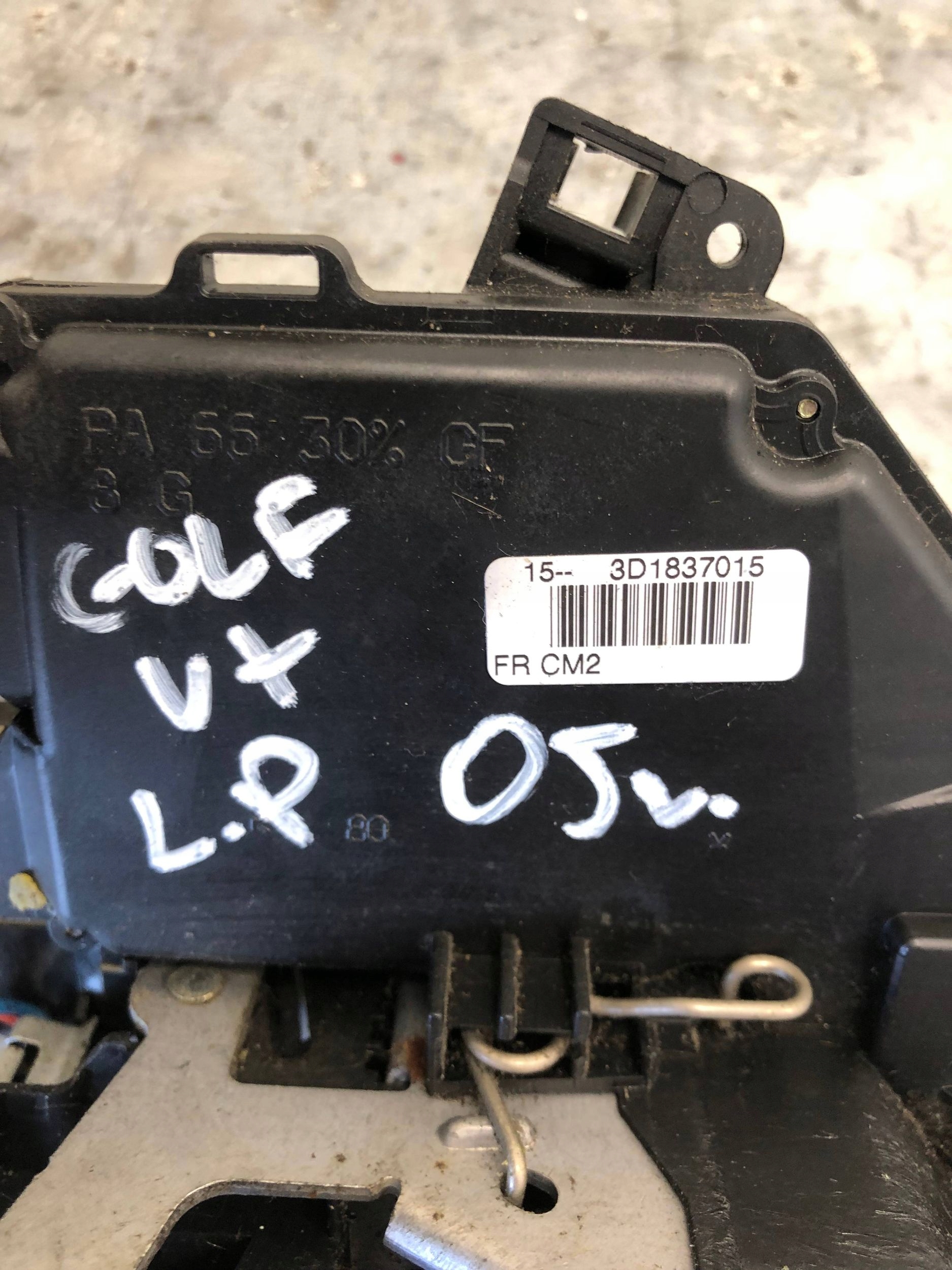 lock door left front VW GOLF V plus 3D1837015