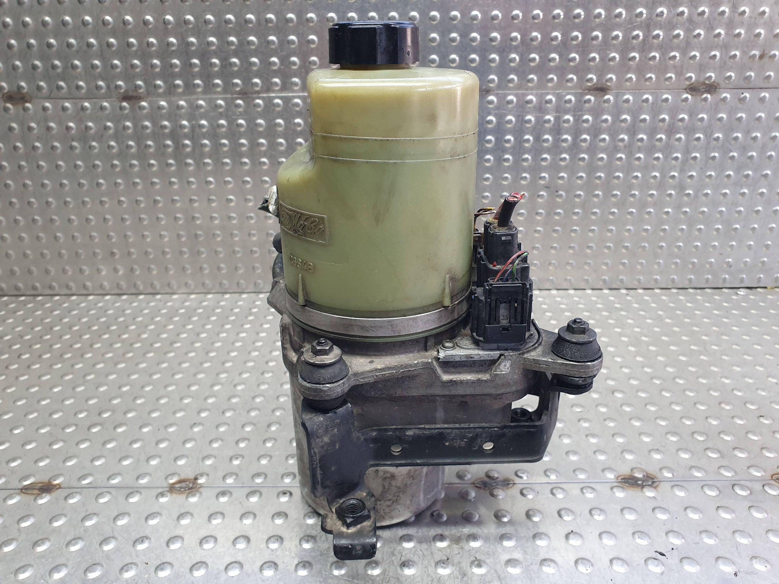 pompa servosterzo 4M51-3K514-BF FORD C-MAX e MK1 FOCUS MK2