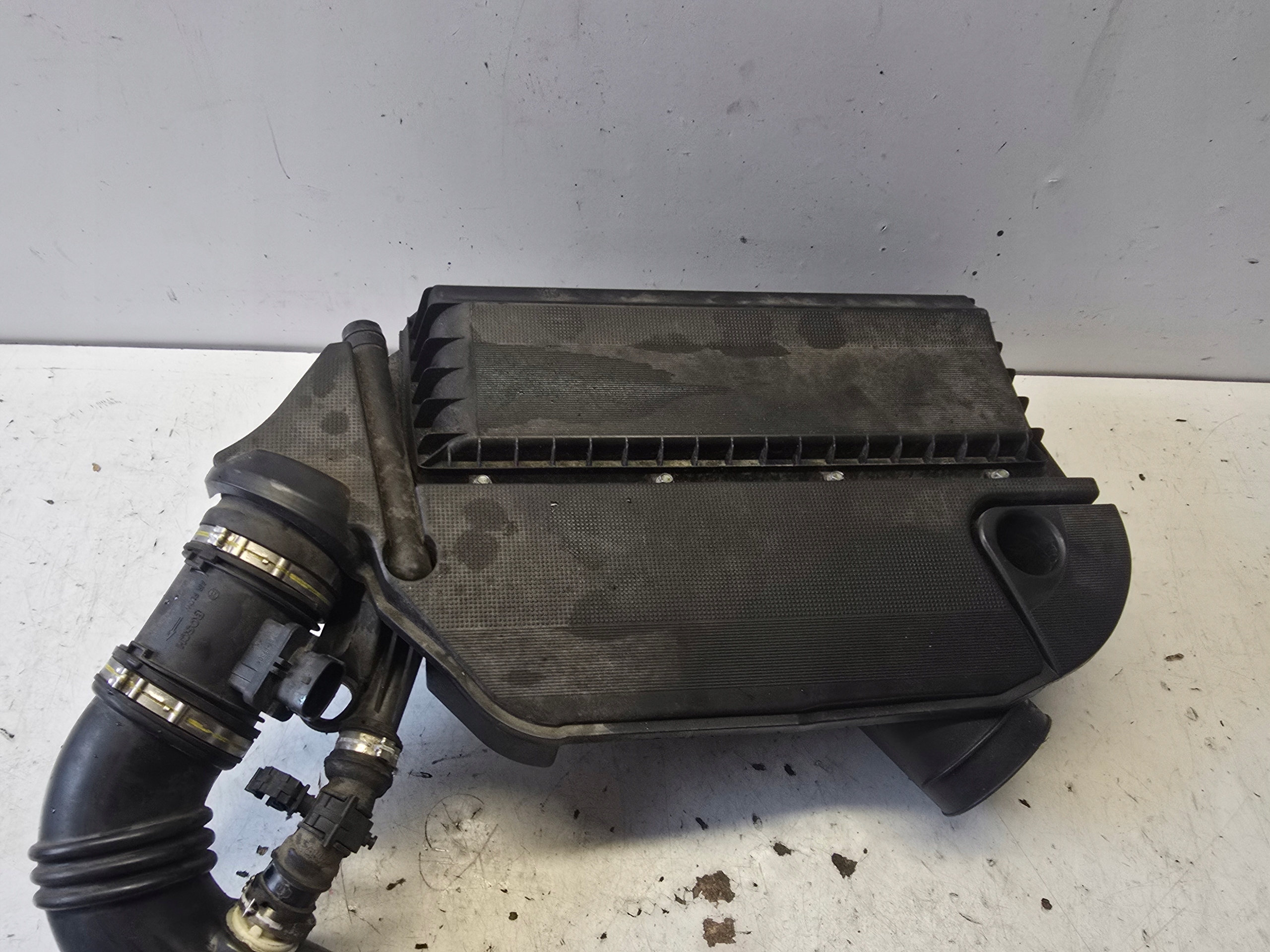 OPEL COMBO D DOBLO II Gehäuse filter luft Z PRZEWODEM 1.3 DIESEL