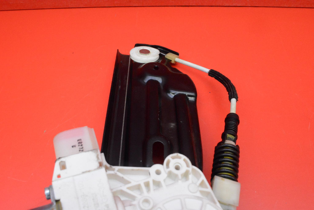 window regulator right rear part EU 7182122 BMW F11 09-13