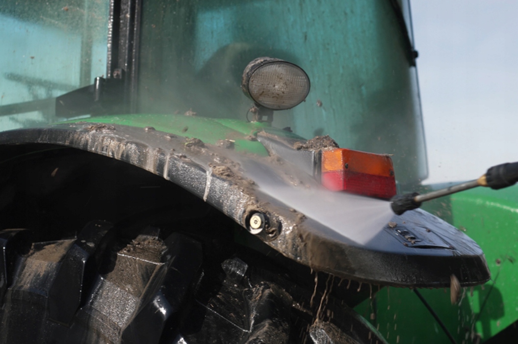 PŁYN DO MYCIA TRAKTORÓW MASZYN URZĄDZEŃ ROLNICZYCH PIANA TENZI 10L Stan opakowania oryginalne