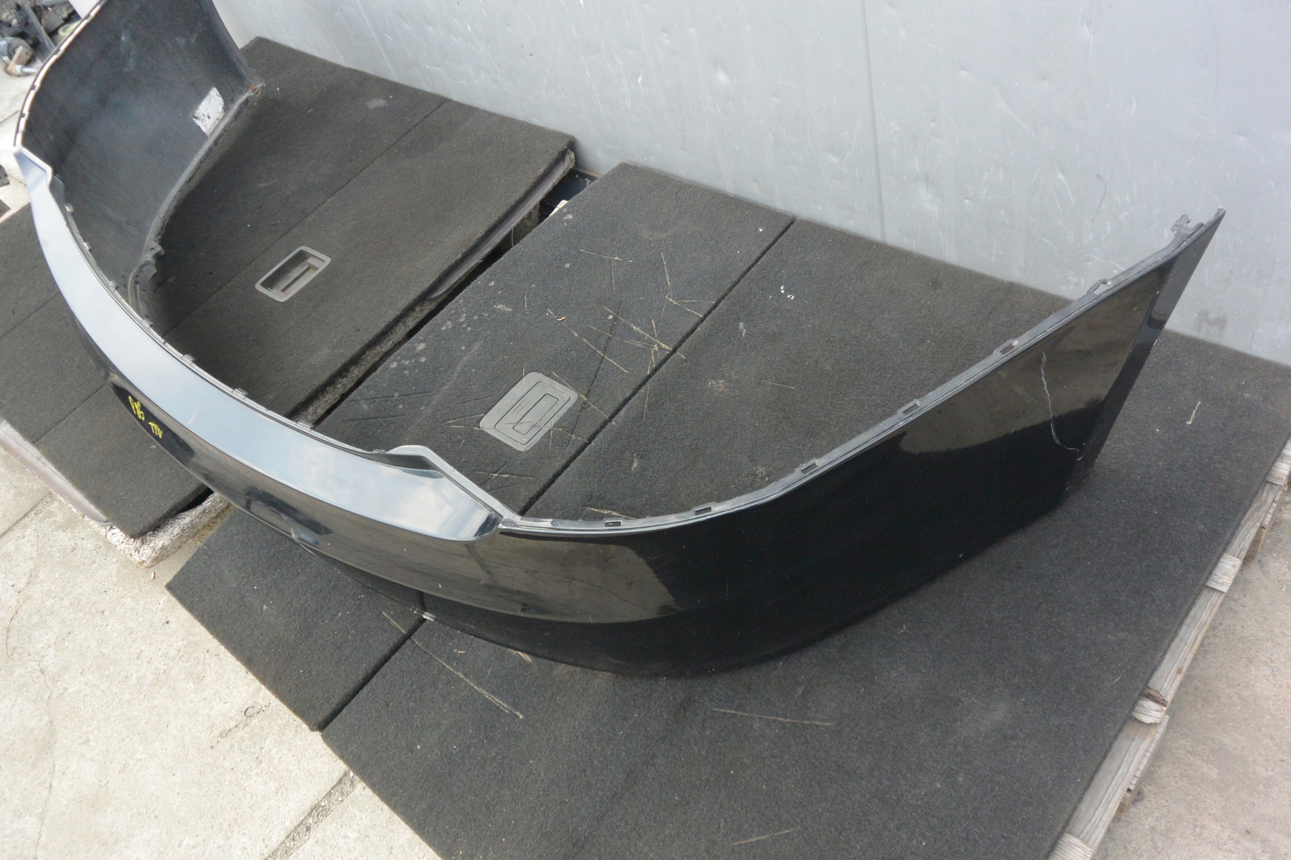 TESLA MODEL S bumper rear part without PDC before lift