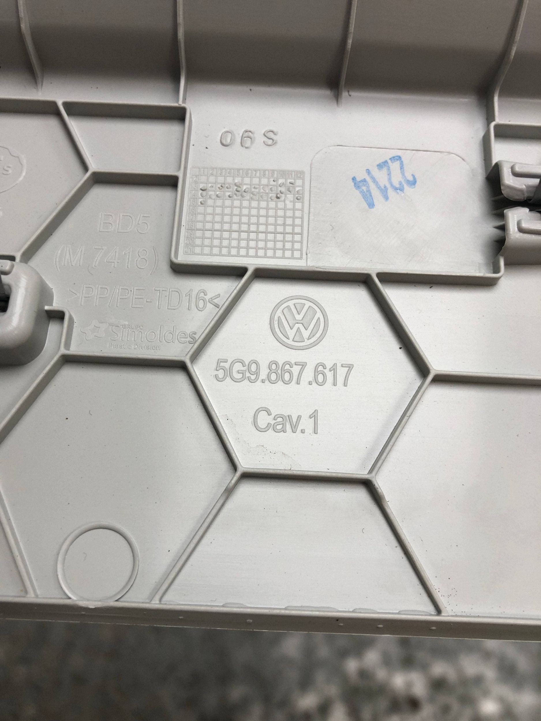 lista fedél tetö VW GOLF VII KOMBI 5G9867617