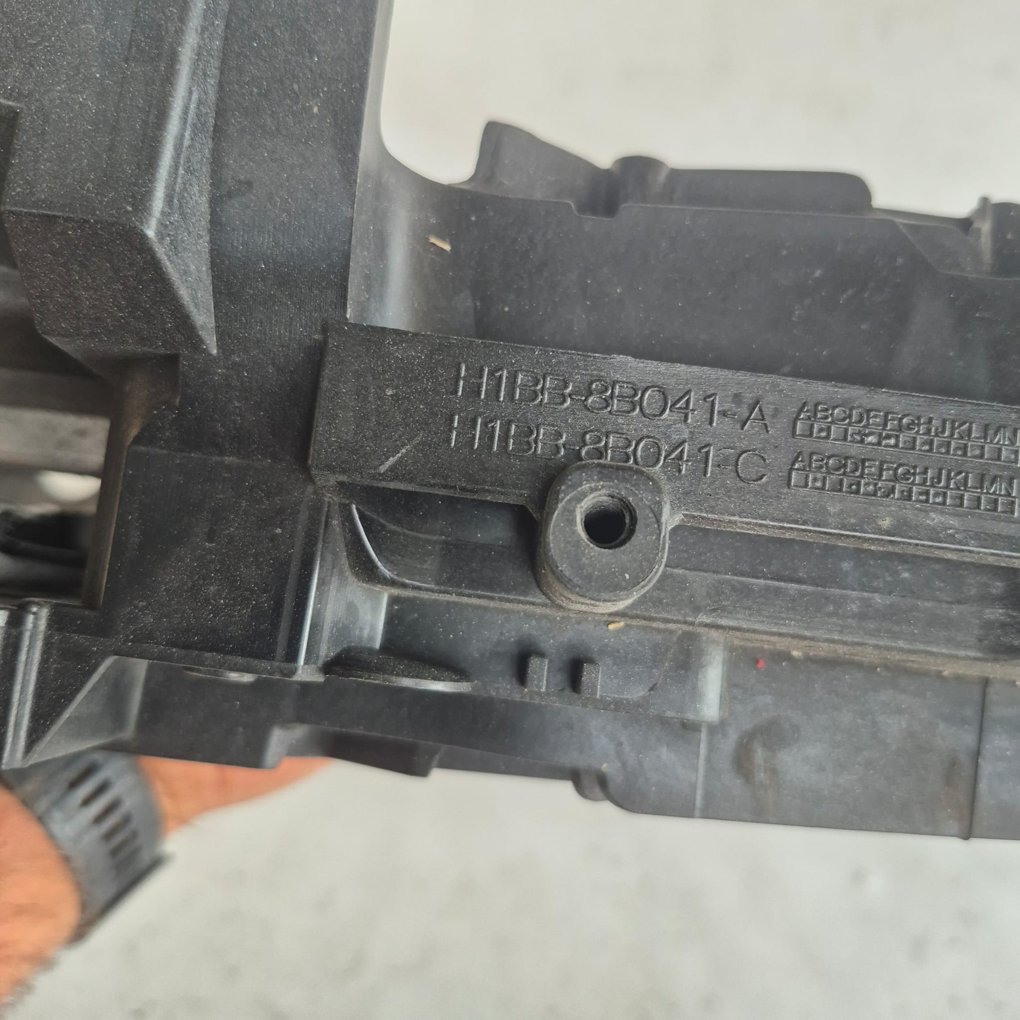 FORD FIESTA VIII 8 MK8 16-23 support panel for radiators pillar