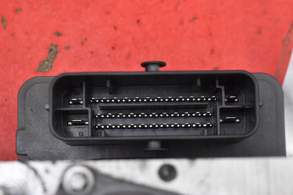 Pompa ABS 39084530 OPEL CORSA E 1.4 TWINPORT 90 KM 14-20