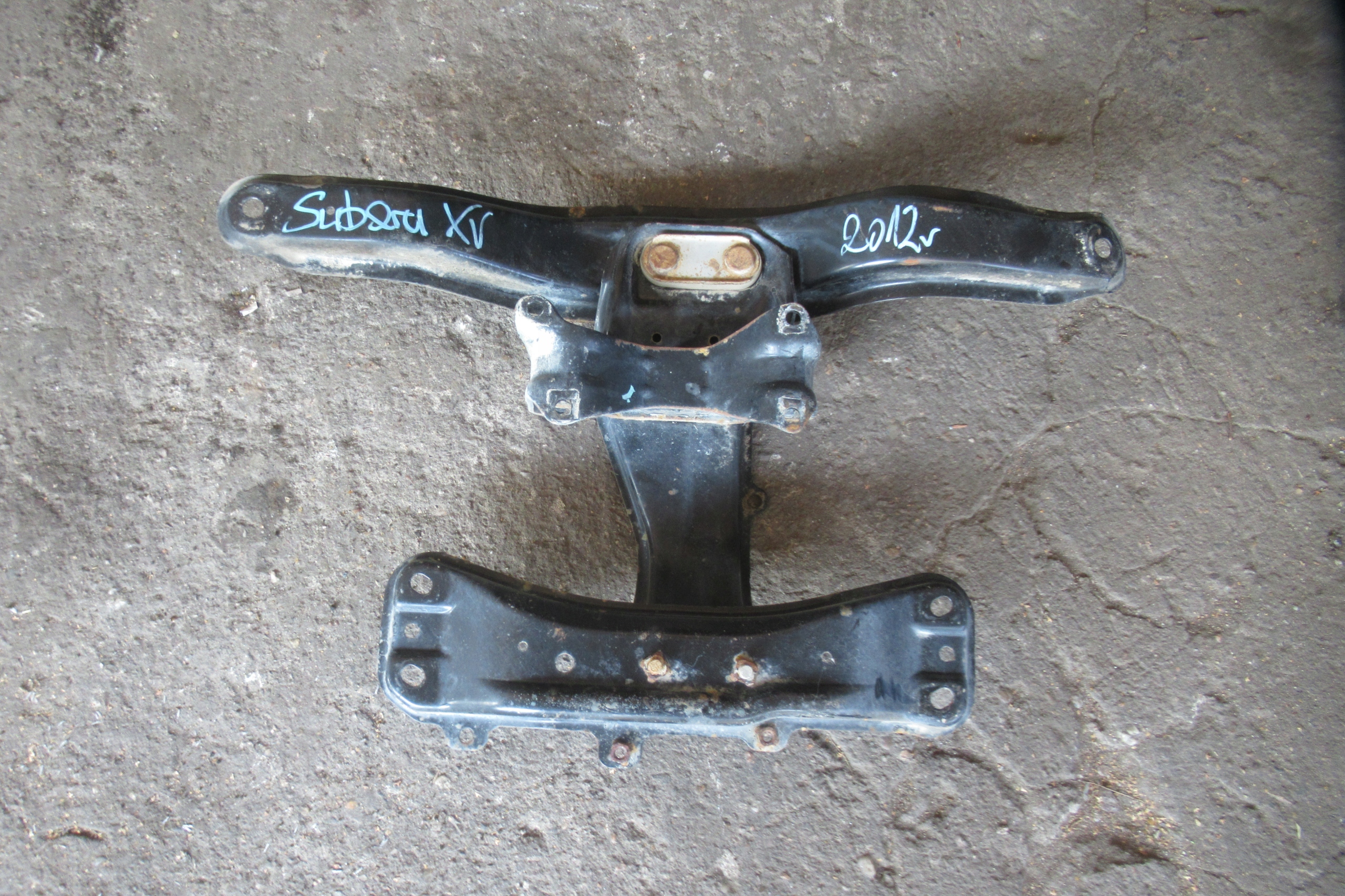 SUBARU XV 12R 2.0D support support boîte de vitesses arrière