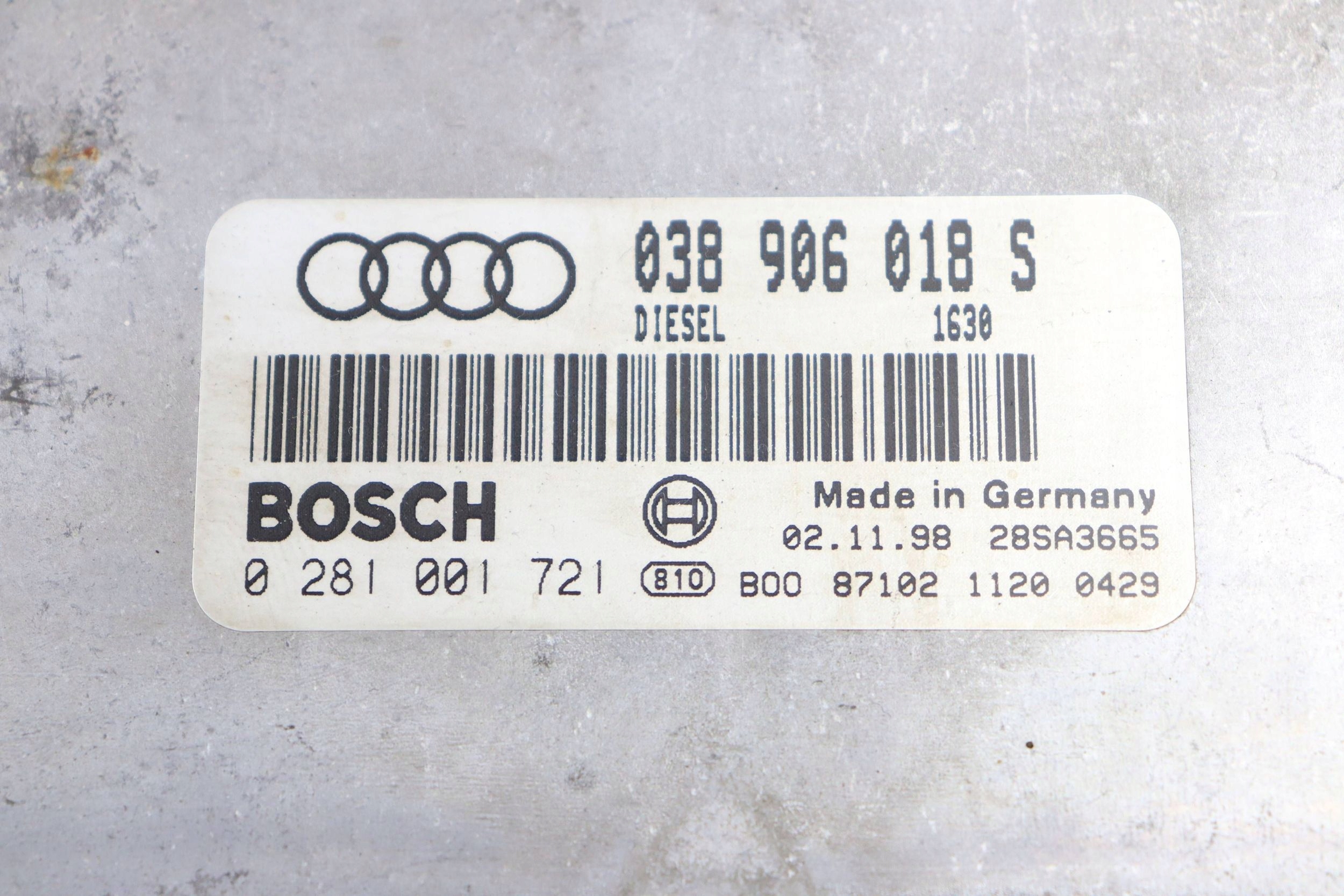 AUDI A4 B5 computer control unit of the engine 1.9 TDI 038906018S 0281001721