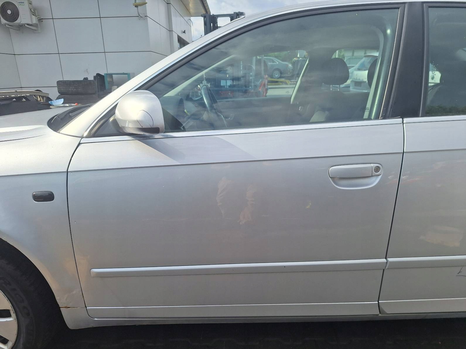 door complete left front AUDI A4 B7 LY7W sedan