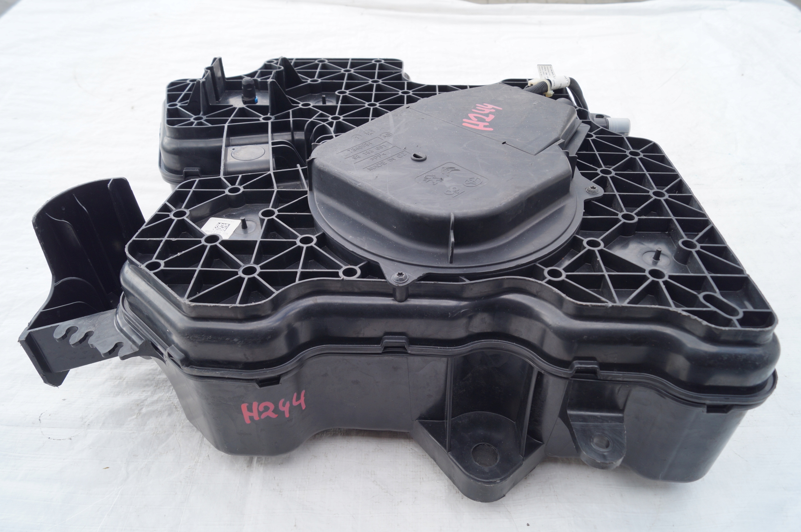 4099029AD 4099029AD-96.2 - БАК НАСОС ADBLUE JUMPY PROACE EXPERT 4099029A