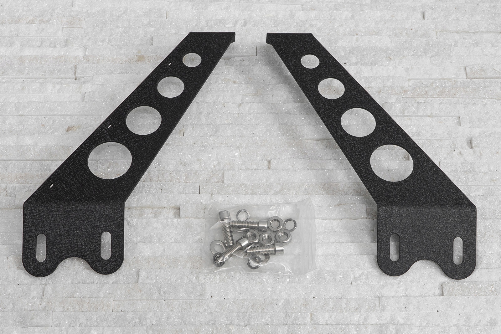 B95907f647239103a62f9f9144b8