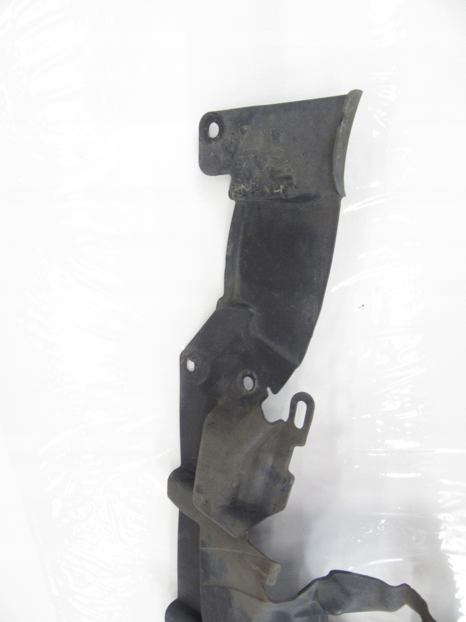 fedél a motrot bal eleje BMW e81 e82 e84 e87 e88 e90 e91 e92 e93 DIESEL