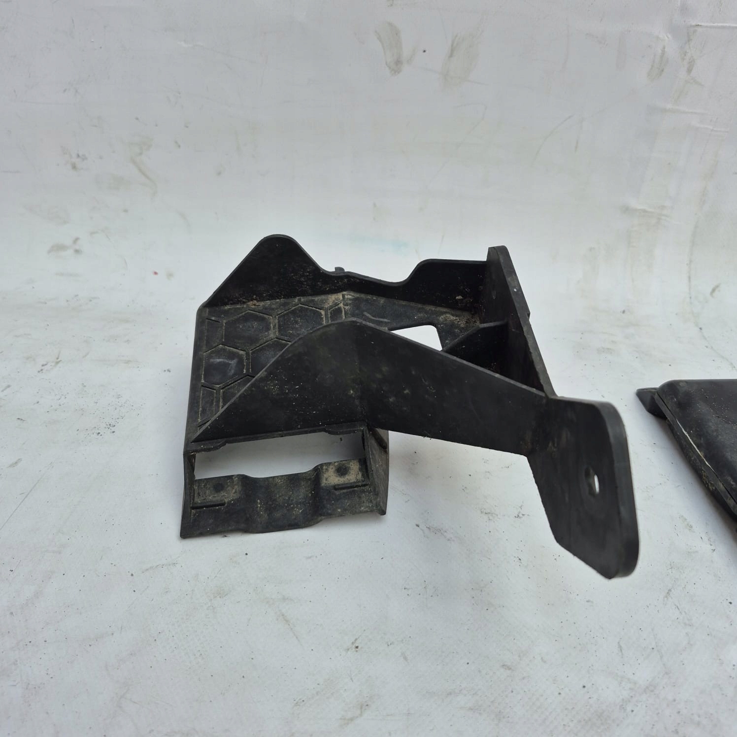 VW GOLF VII SPORTSVAN -> module ASYSTENT changes supports + holder 5Q0907685B
