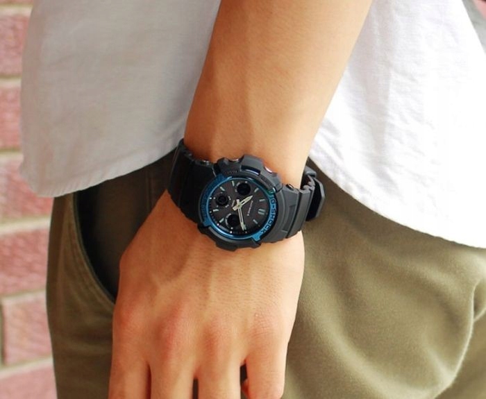 SPORTOWY ZEGAREK CASIO G-SHOCK AWG-M100A-1A SOLARNY STEROWANY RADIOWO 46mm Typ naręczny