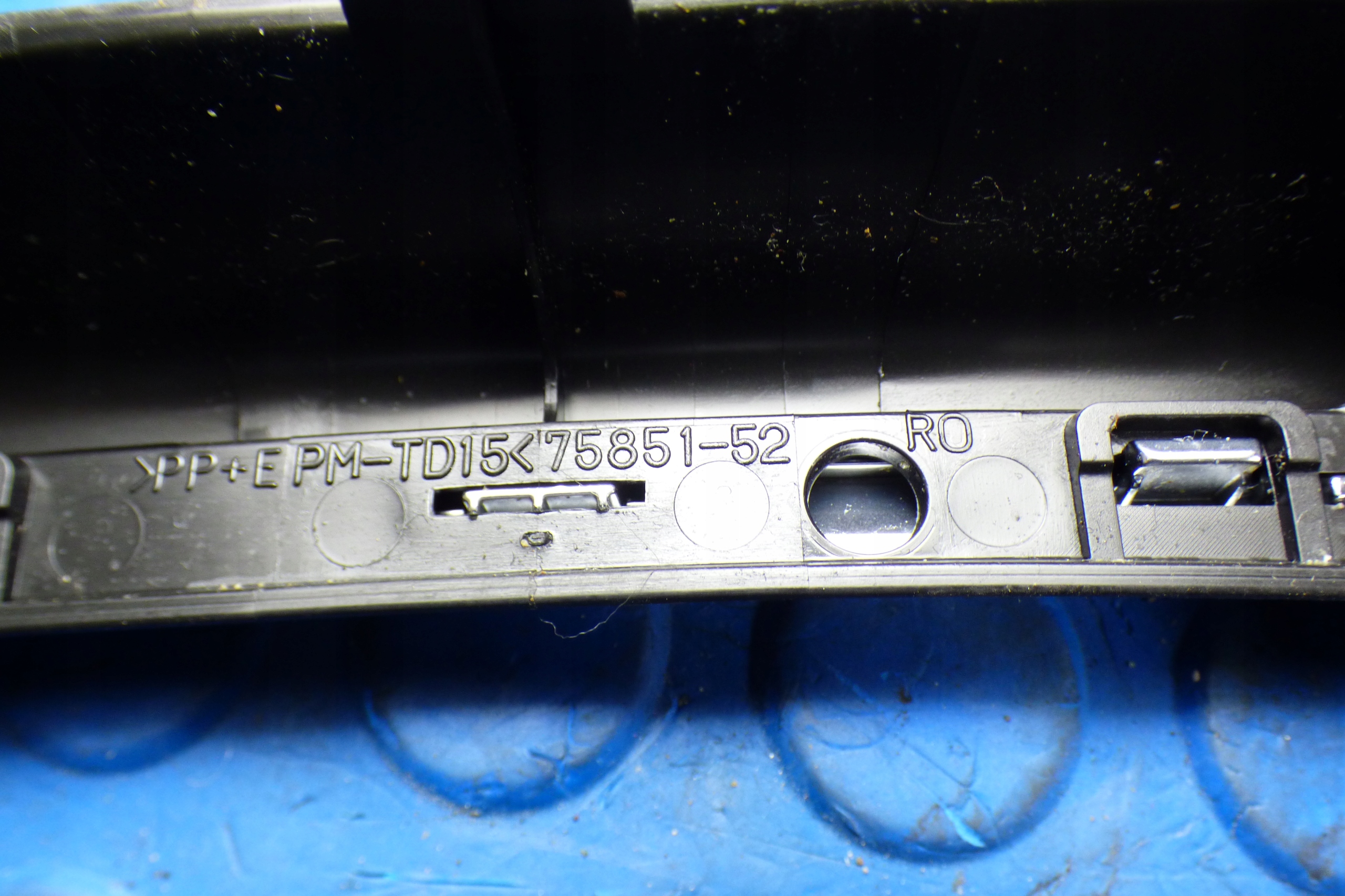 frame tunelu 75851-52R0 st.BDB SUZUKI SWIFT VI MK8