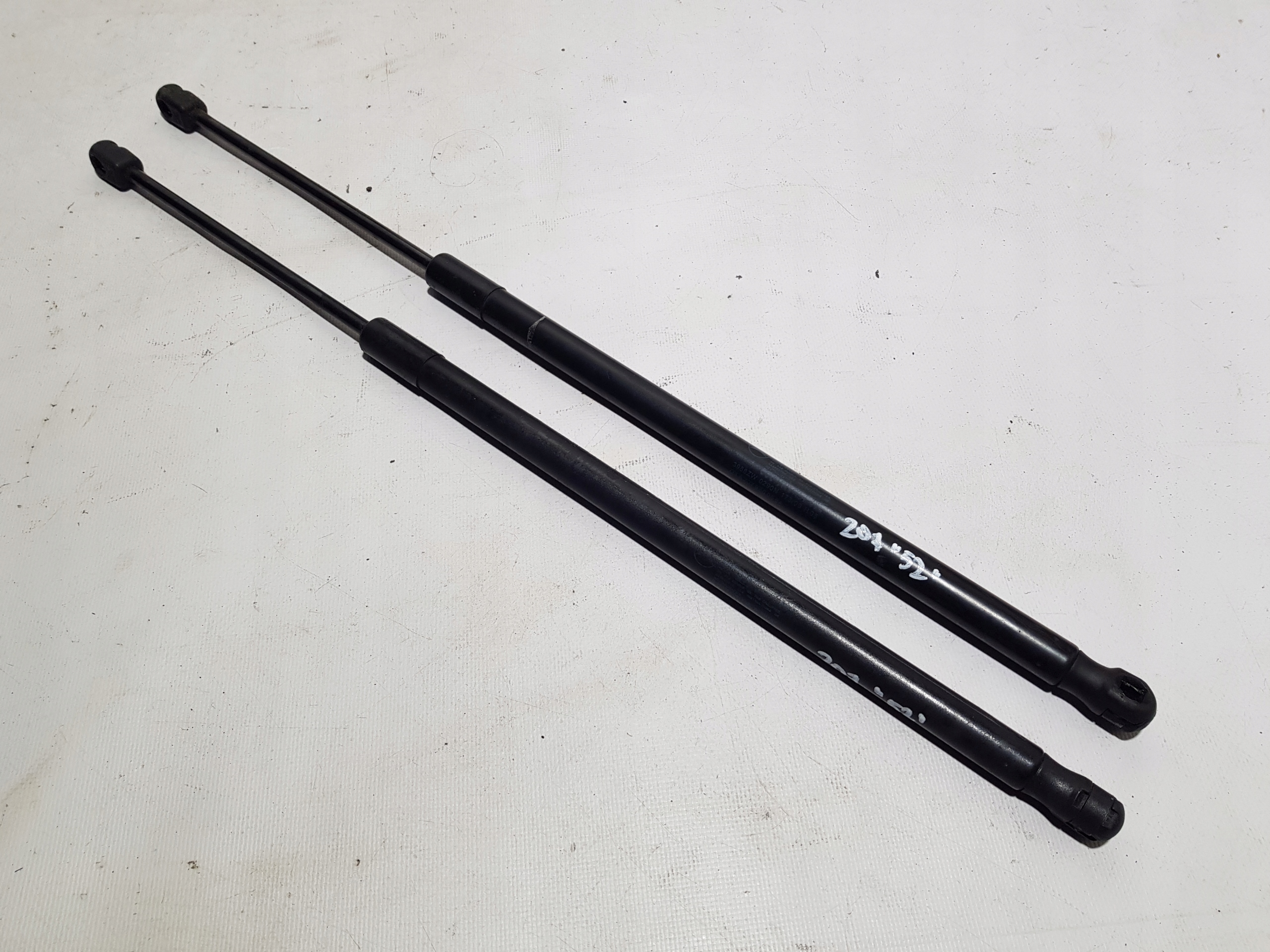 MERCEDES W207 SILOWNIKI bonnets KOMPLET 2079800564