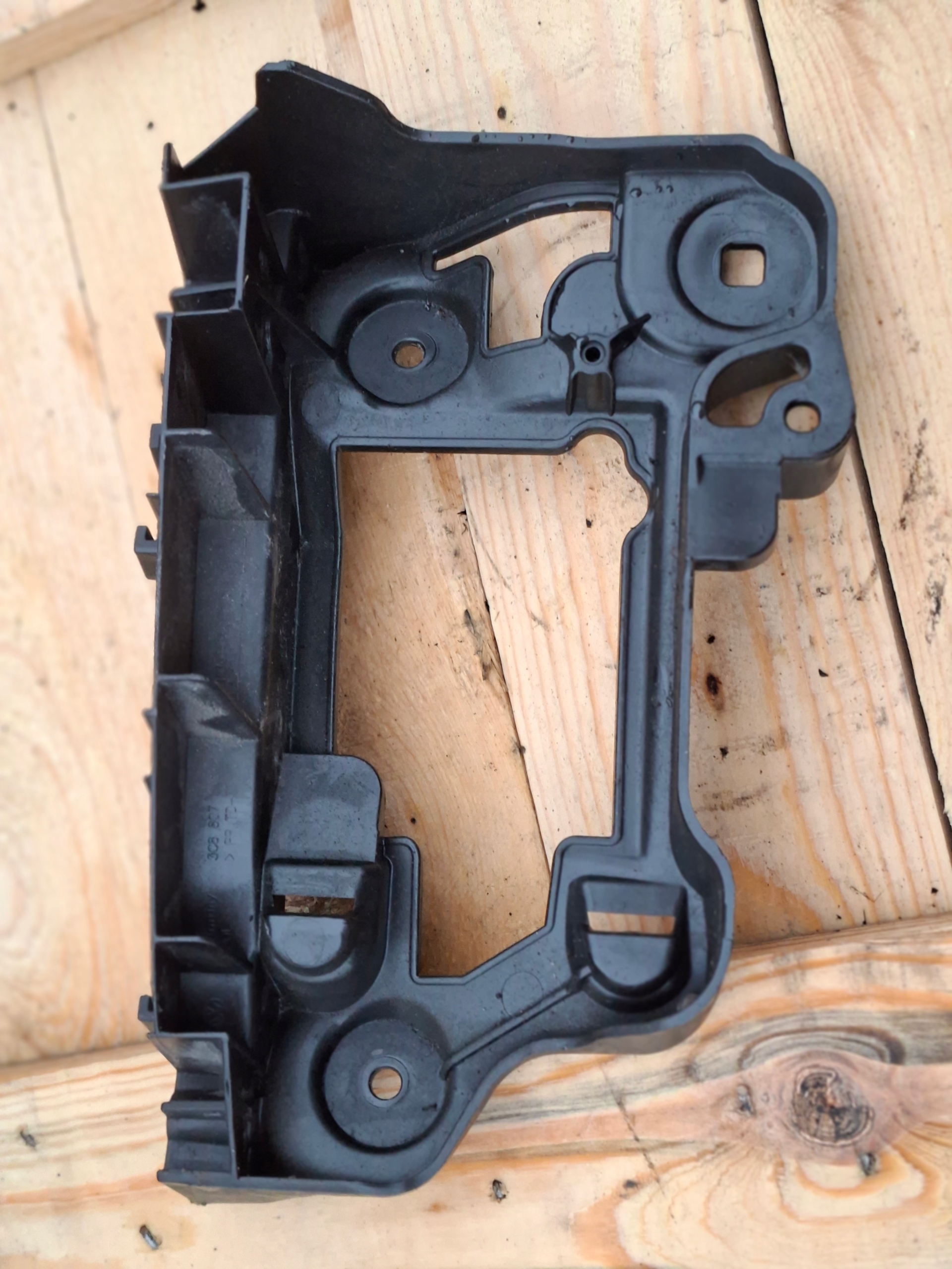 bumper bracket left rear part VOLKSWAGEN PASSAT CC LIFT 3C8807393D