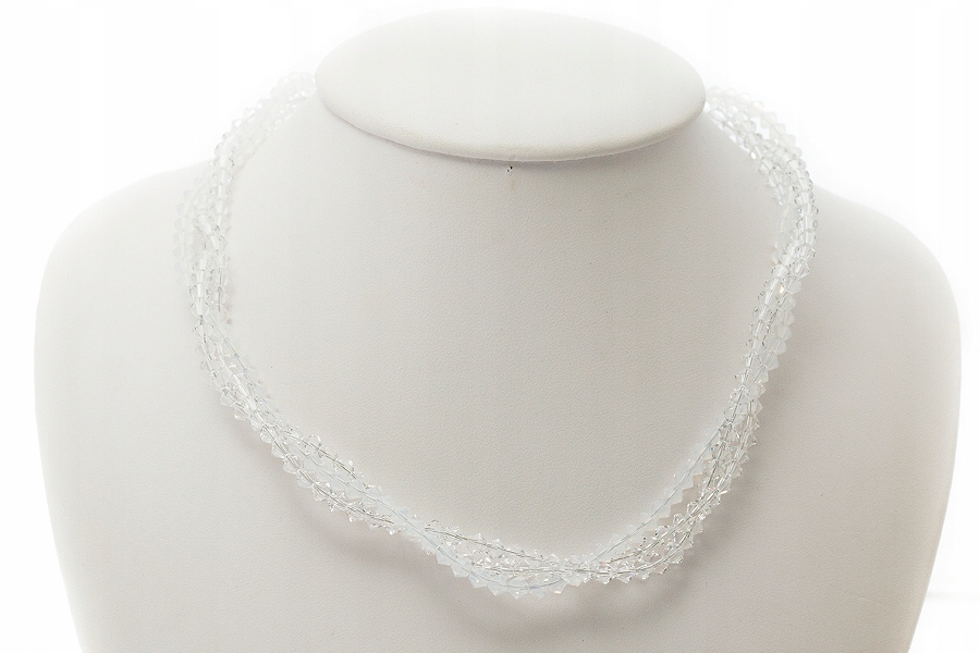 Náhrdelník z krystalů Swarovski 3 řady GNK32