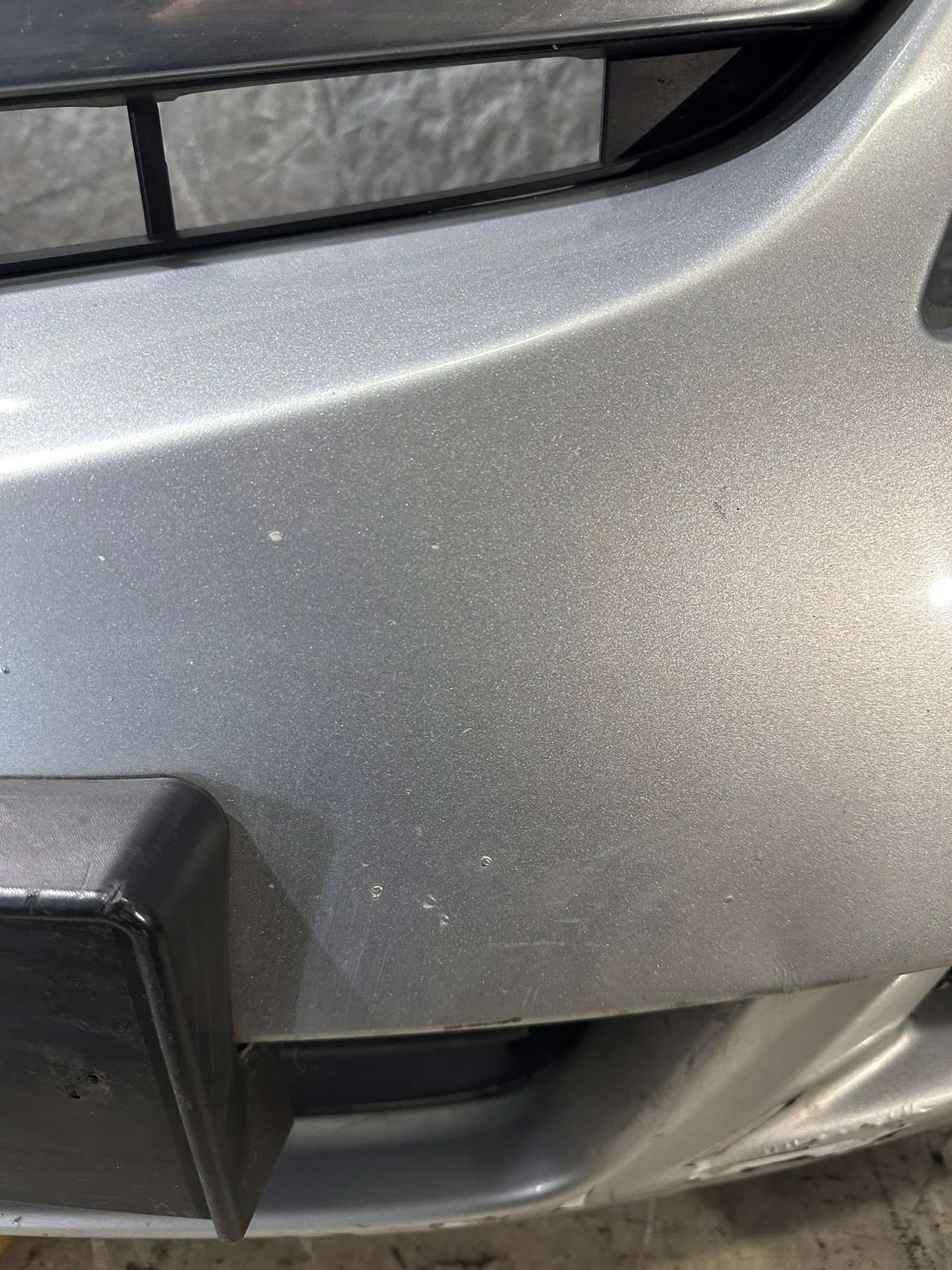 bumper front HONDA CIVIC VIII sedan NH700M