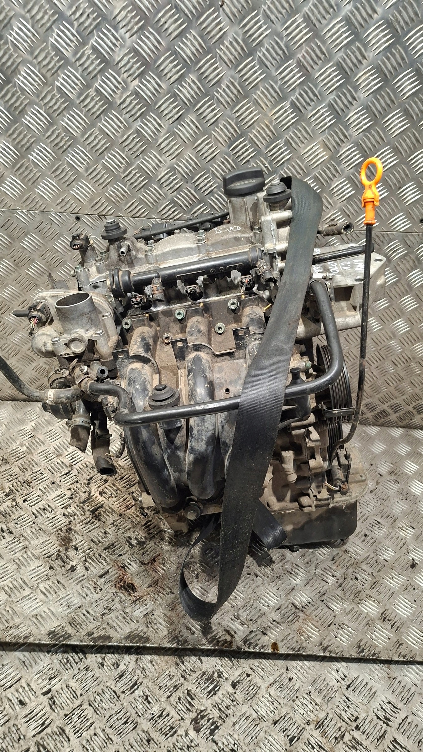 engine pillar unprotected VW POLO 9N 1.2 AWY