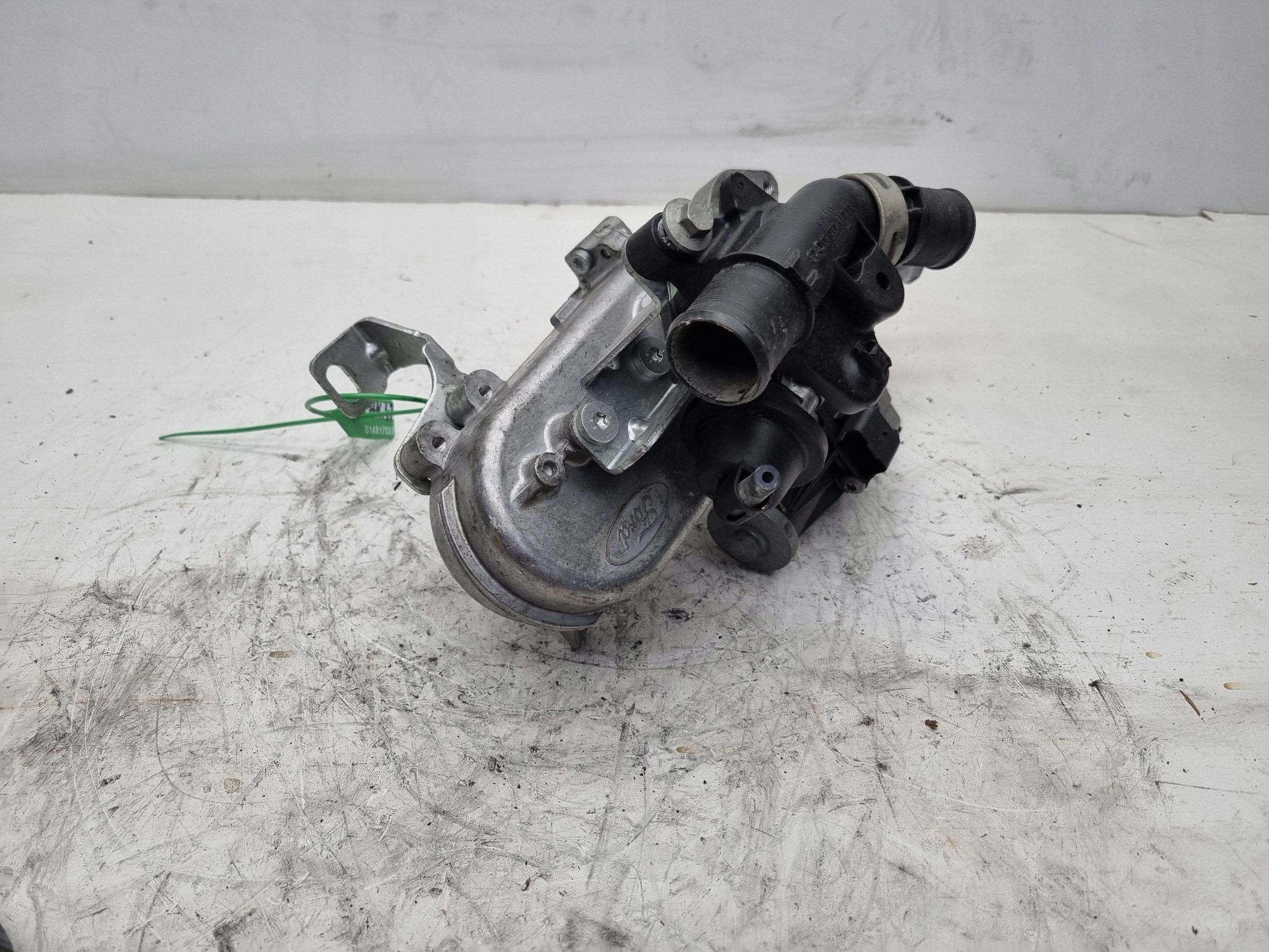 Abgaskuehler AGR AGR-Ventil FM5Q-9D475-AA02 FORD KUGA MK2 TRANSIT CONNECT