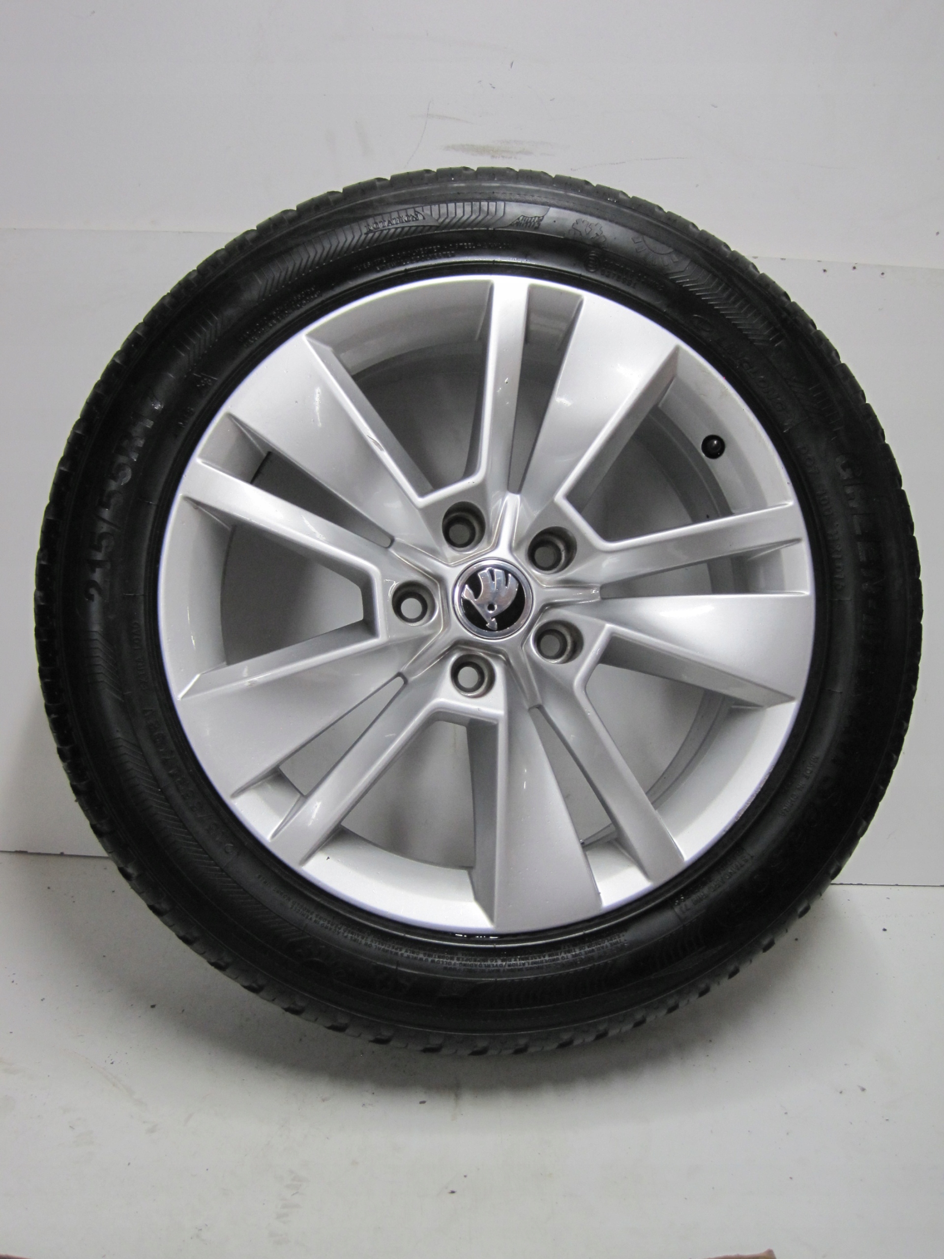 wheels discs tyres SKODA KAROQ R17 6 5 mm