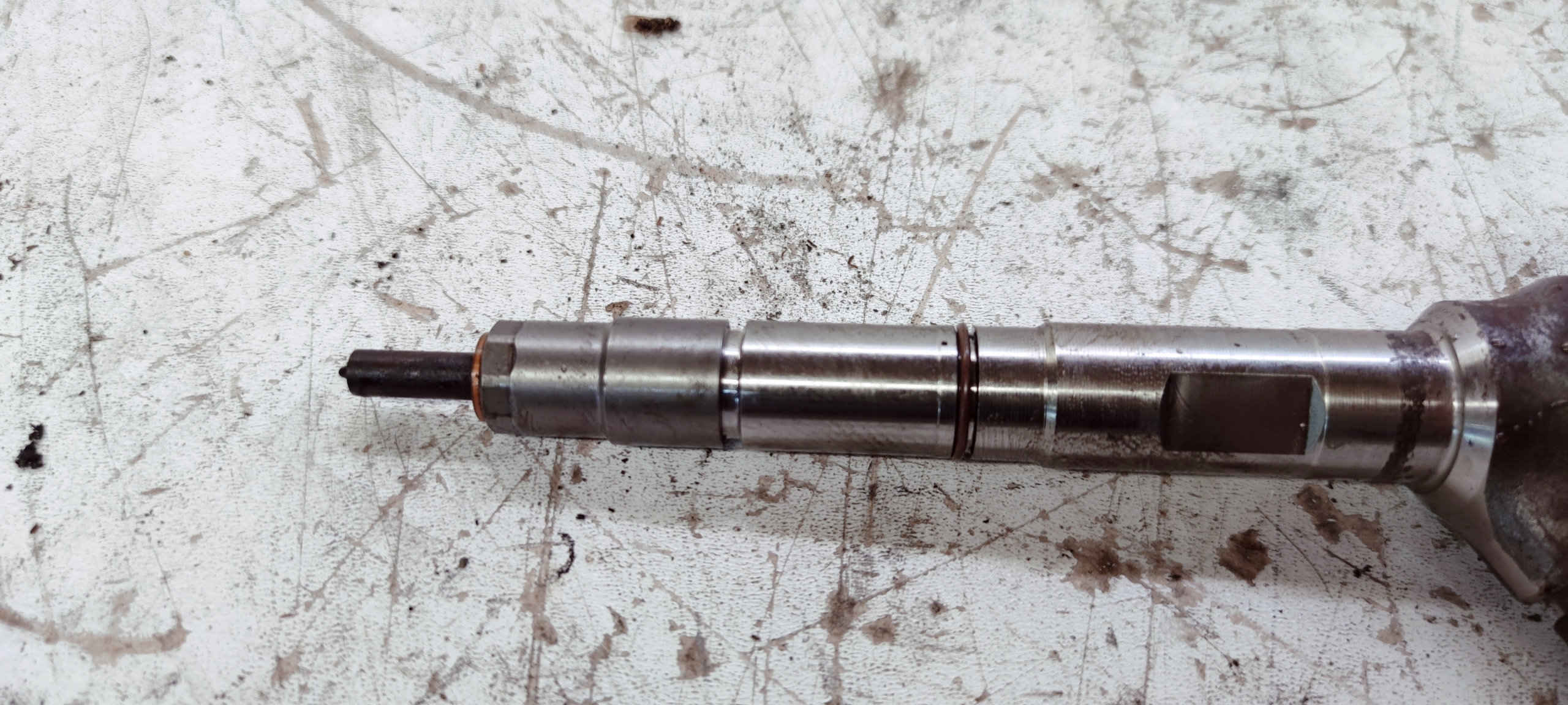 injector nozzle AUDI VW CR 2.0 TDI 04L130277P