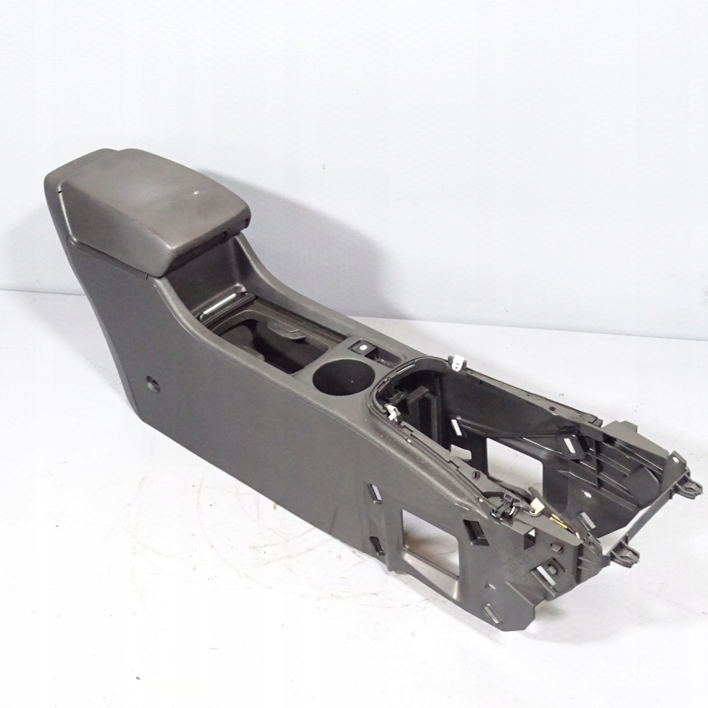 OPEL ASTRA J LIFT KOMBI TUNEL mitte