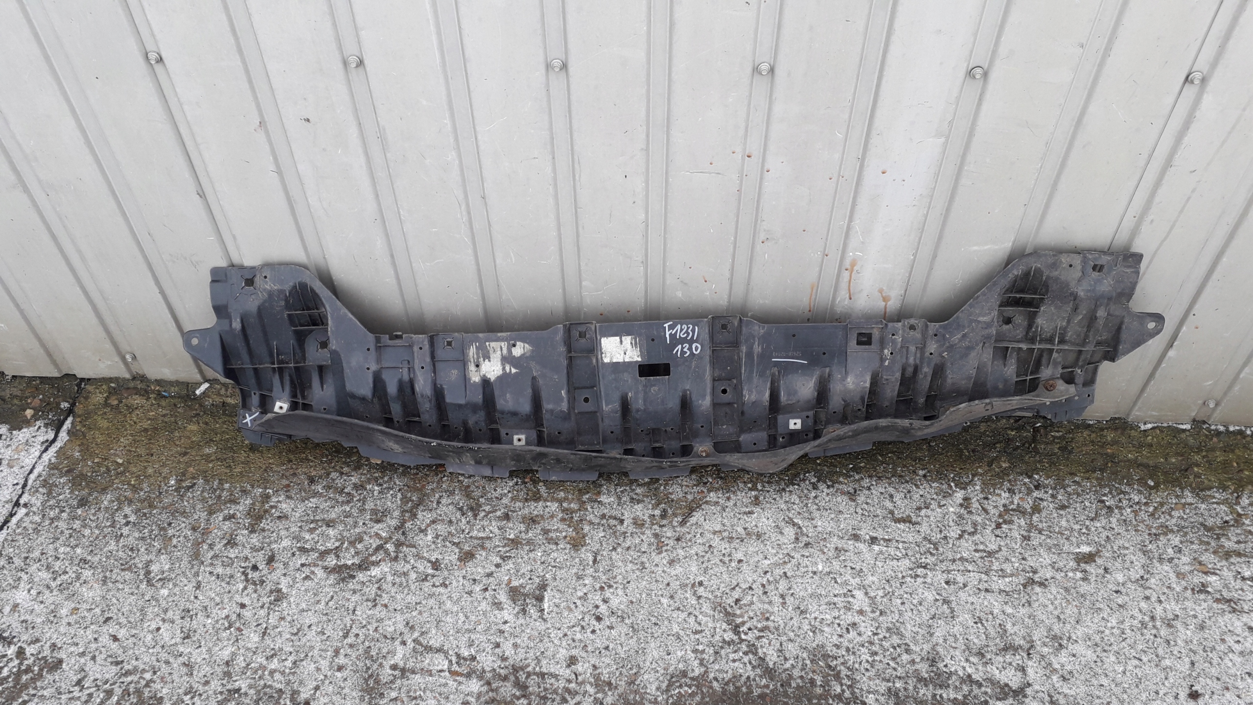 TOYOTA AURIS 2 II БАМПЕР ПРОТЕКТОР 52618-02040