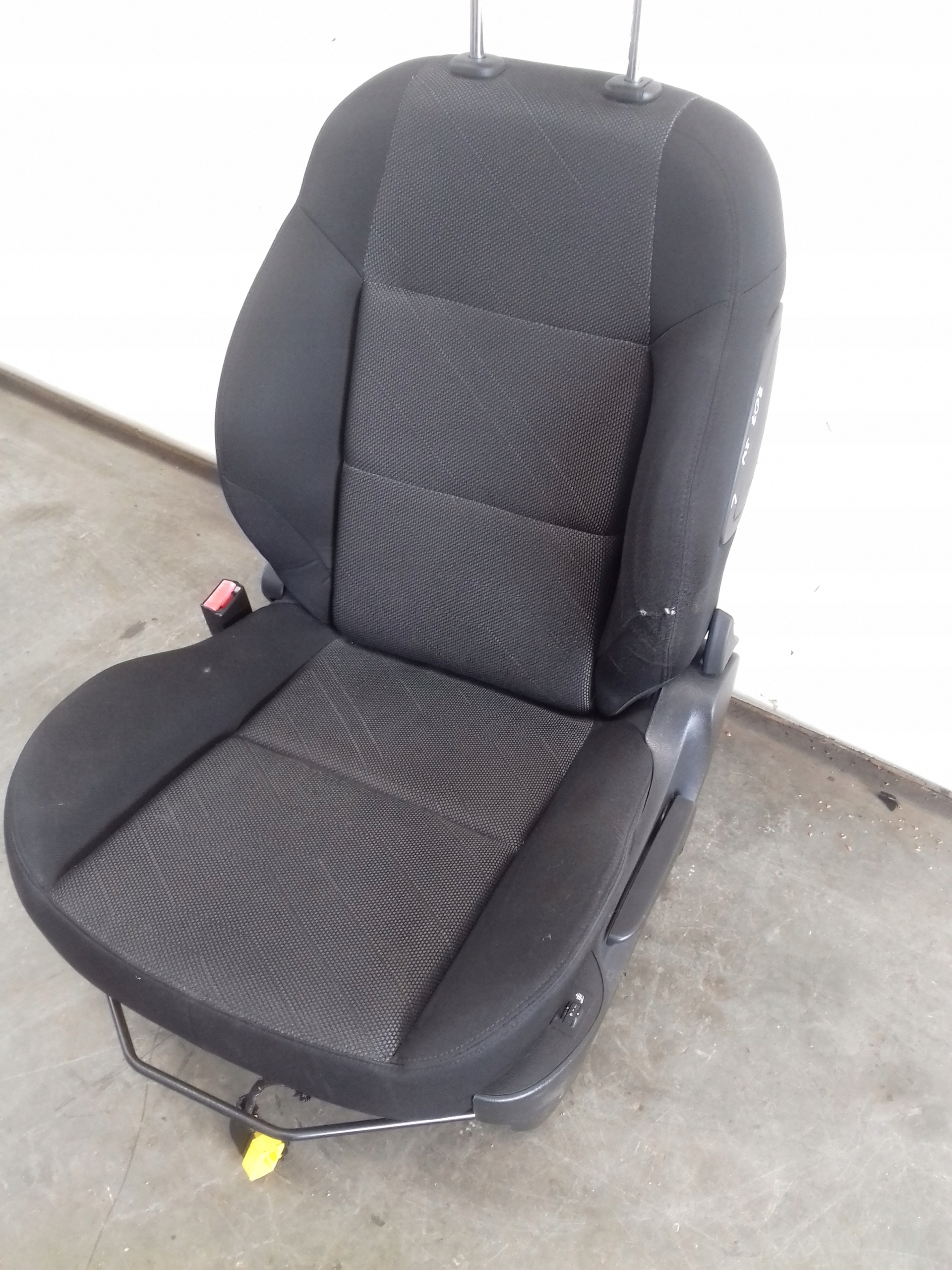 seats grzane left Peugeot 207