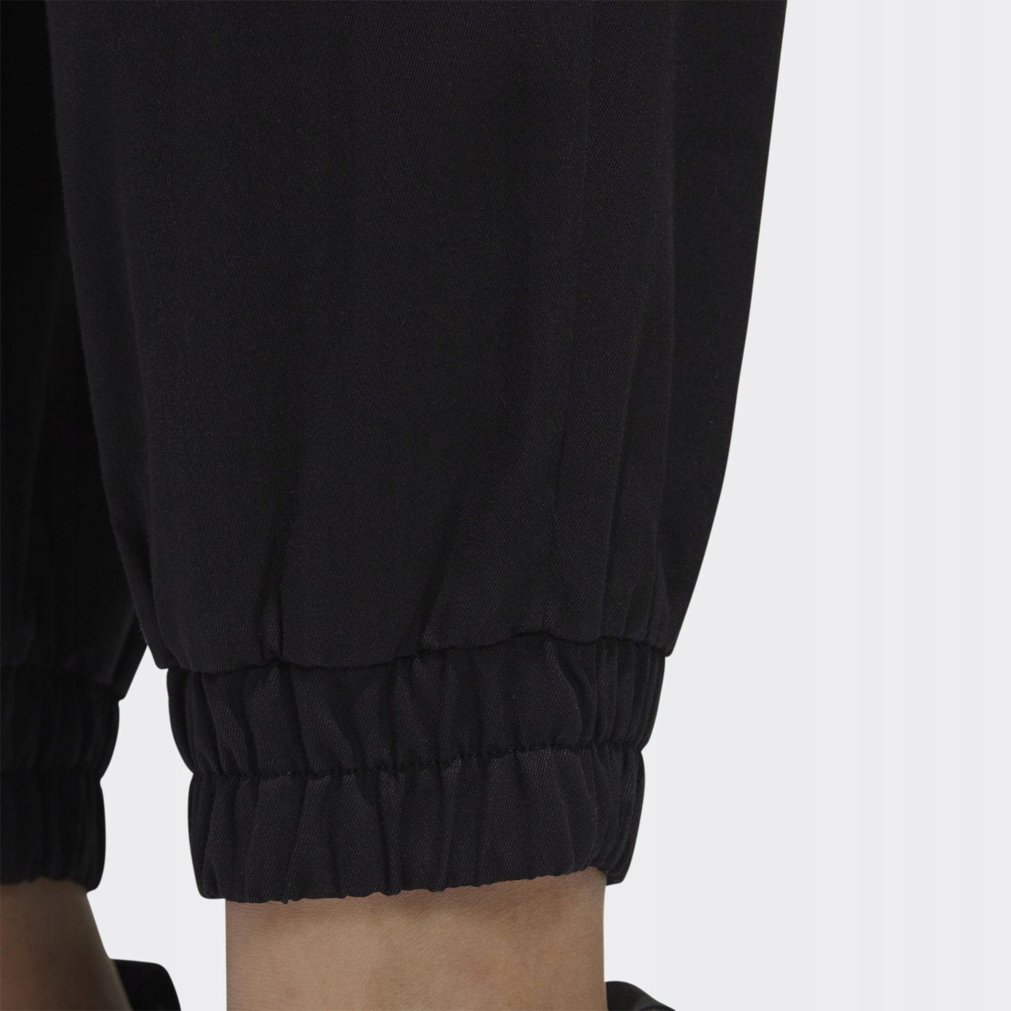 SPODNIE DRESOWE DAMSKIE JOGGERY GF0117 ADIDAS M Fason inny