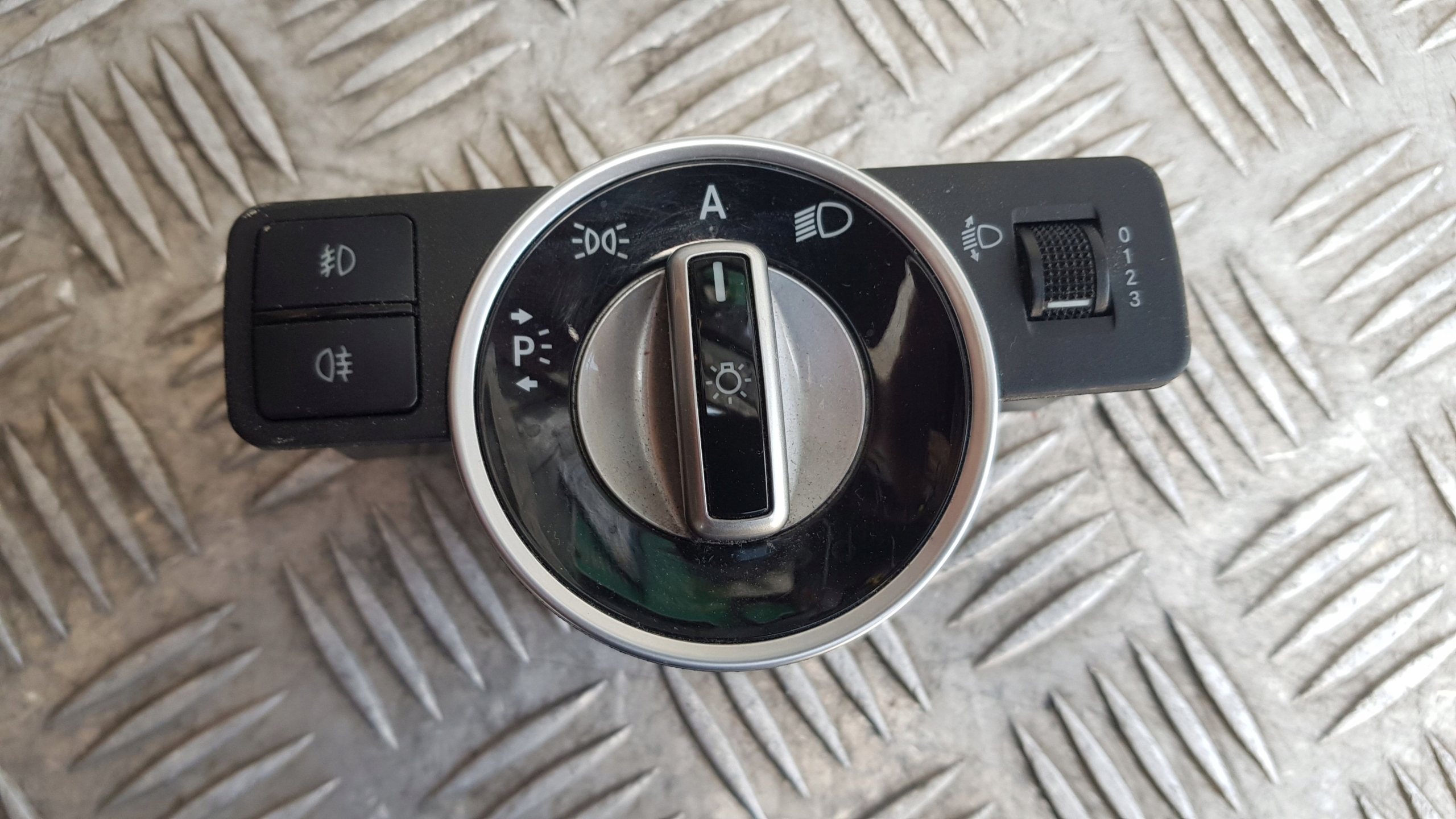 MERCEDES W204 light switch switch REGULACJA