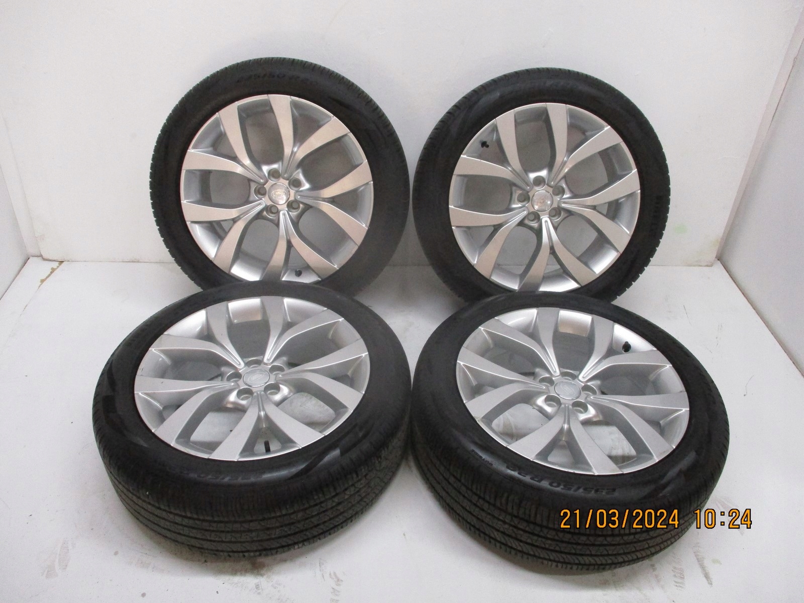 wheels discs tyres Range Rover Evoque R20 7MM