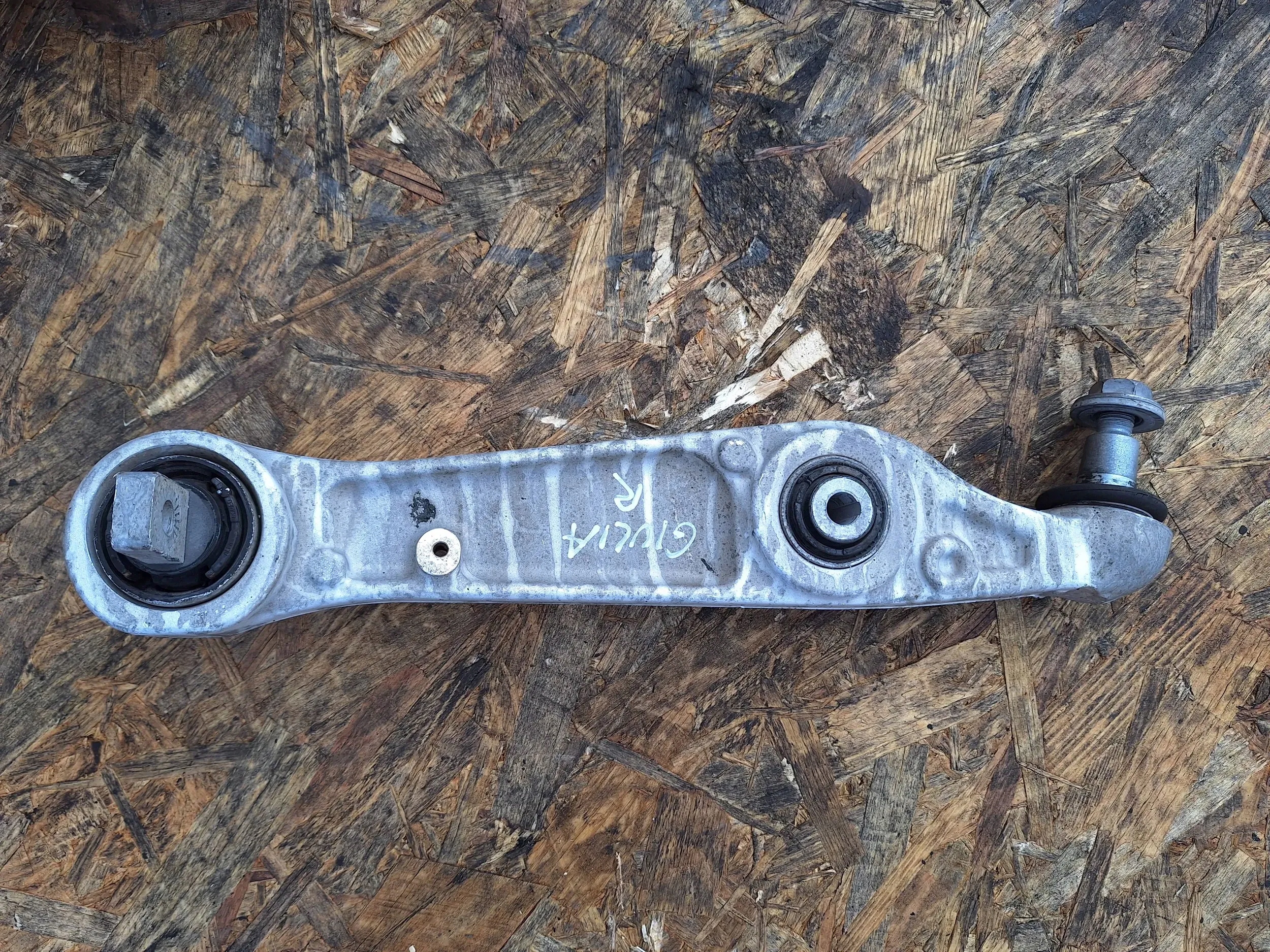 arm front right Alfa Romeo Giulia