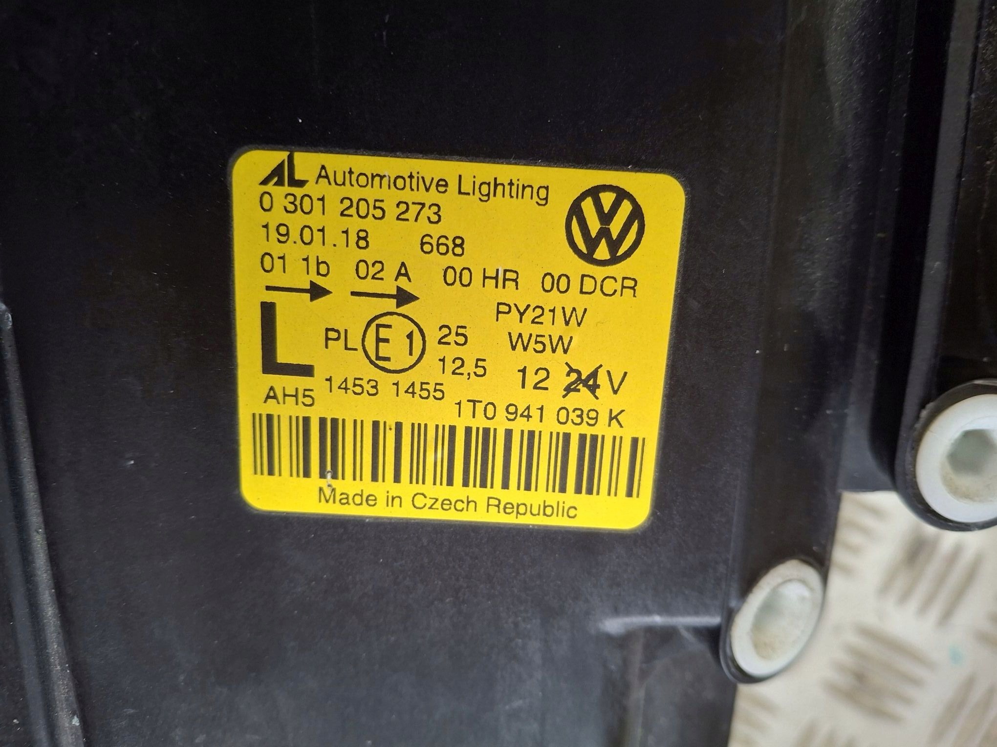light left front XENON VW TOURAN and 2003R-> 1T0