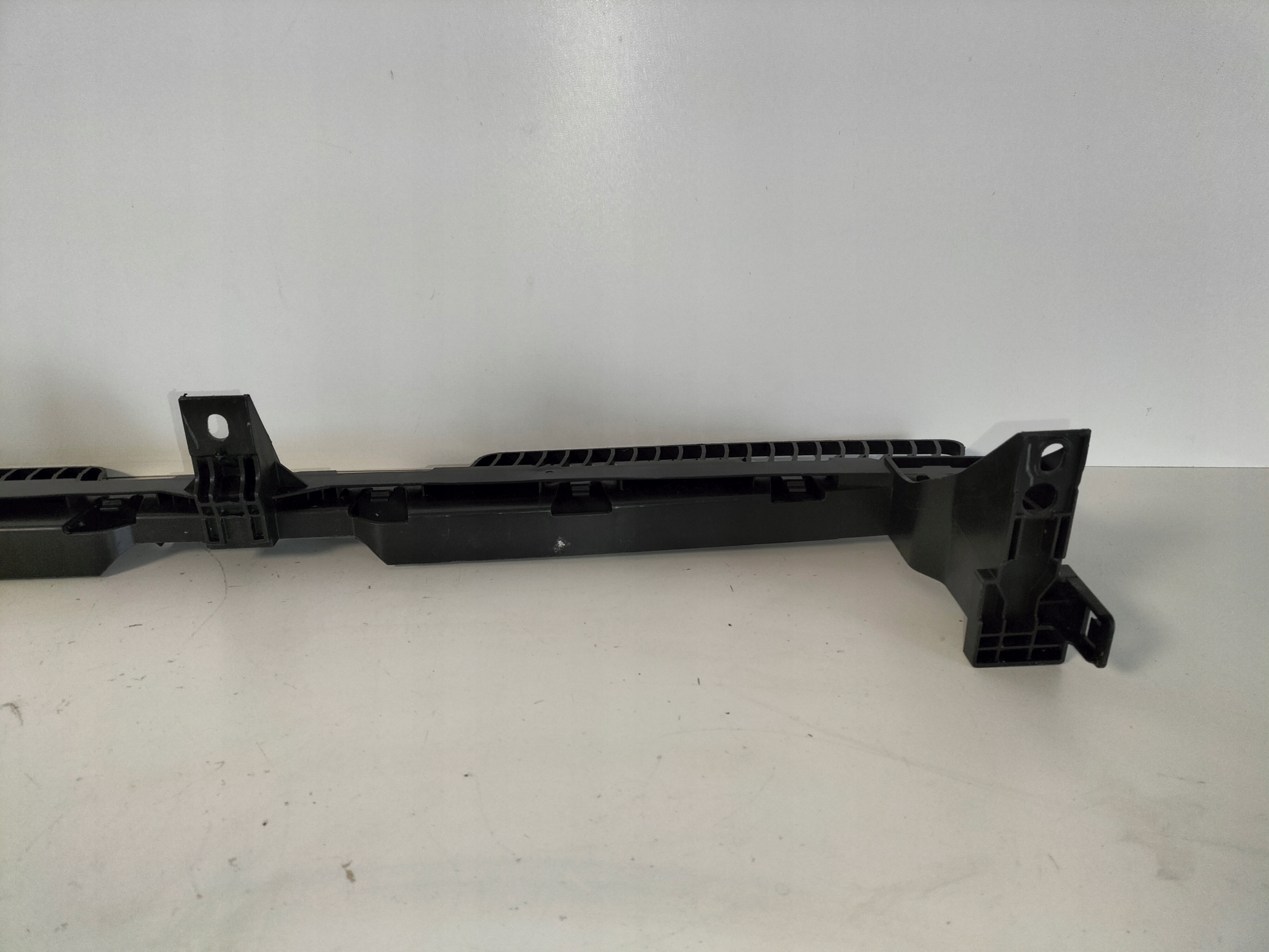 bumper bracket front central console grille VW TIGUAN II 16- ALLSPACE