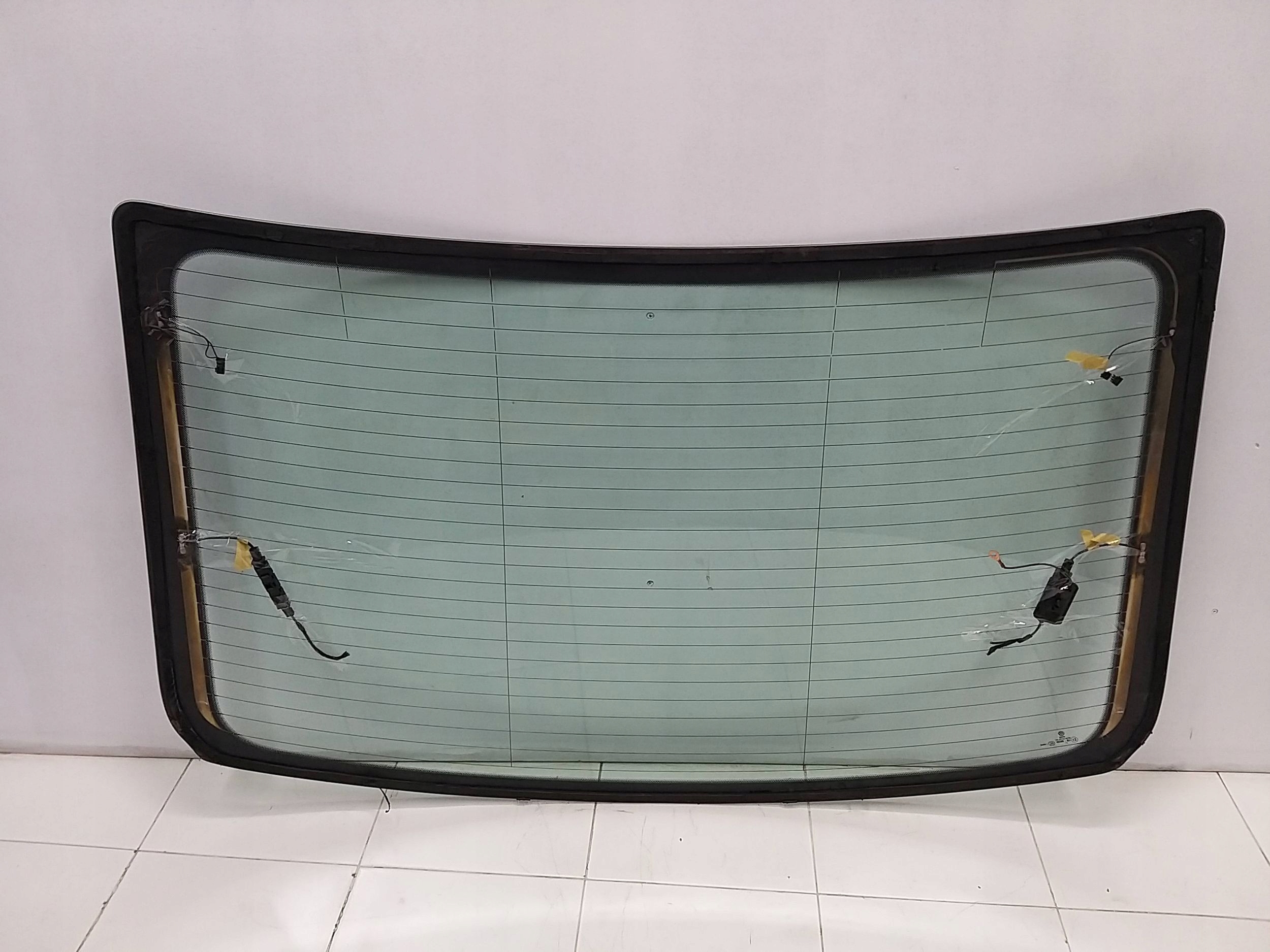 VW JETTA VI 10-18 R. window rear part rear 13 R.